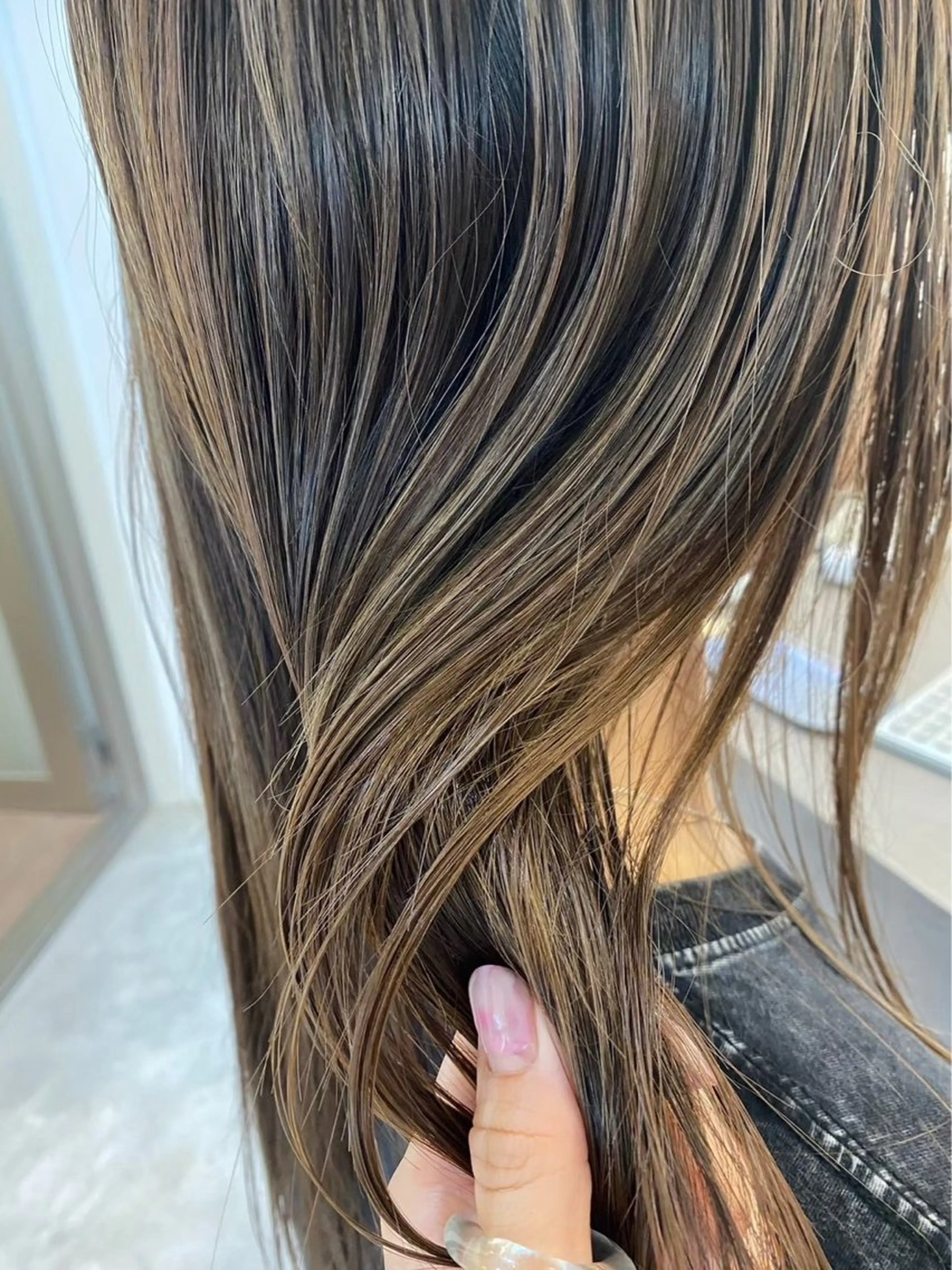 セミロング カラー 鷲田 晴輝のヘアスタイル