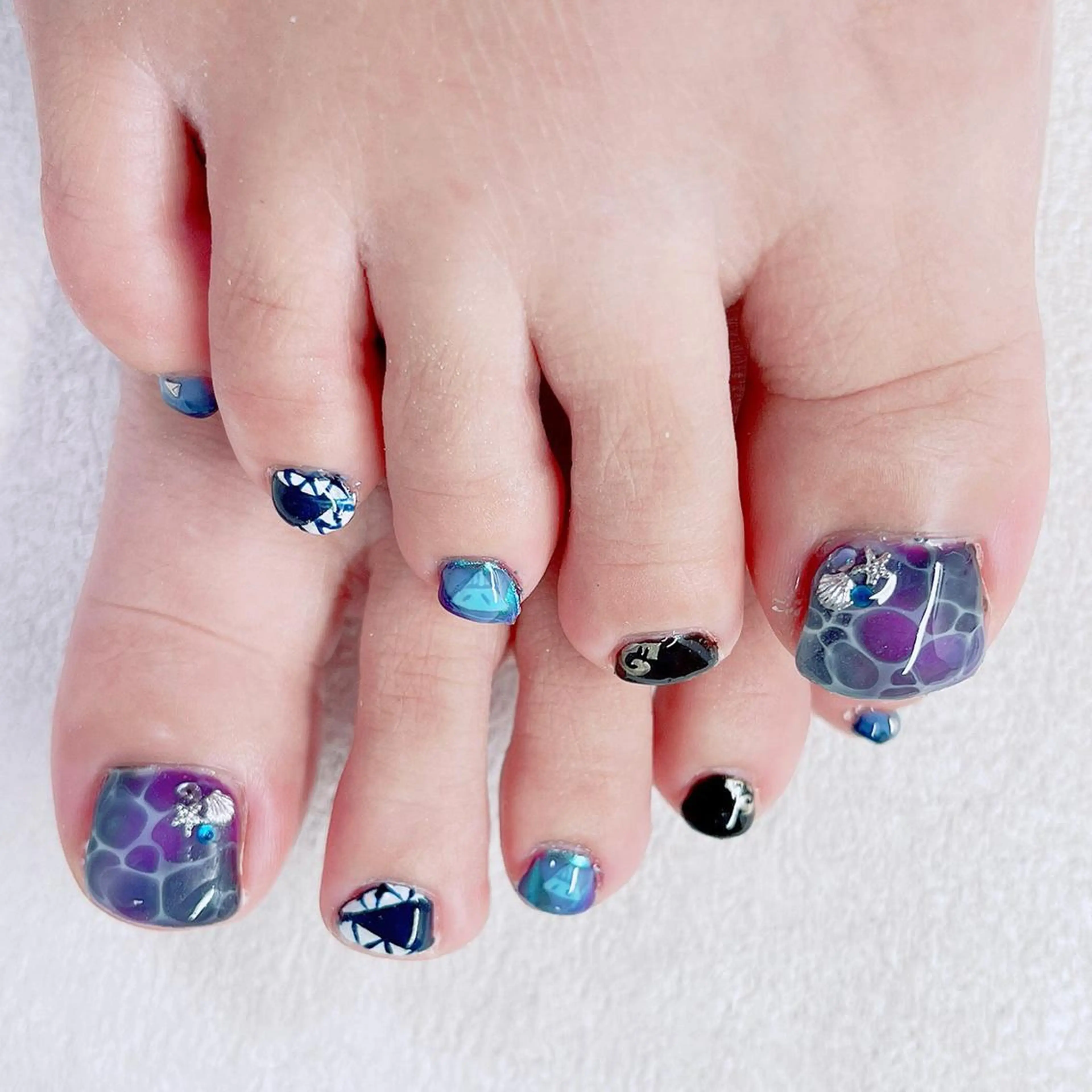 ネイル フットネイル Rire_eye+beauty_nail所属・Rire_ nail_yukiのネイルデザイン