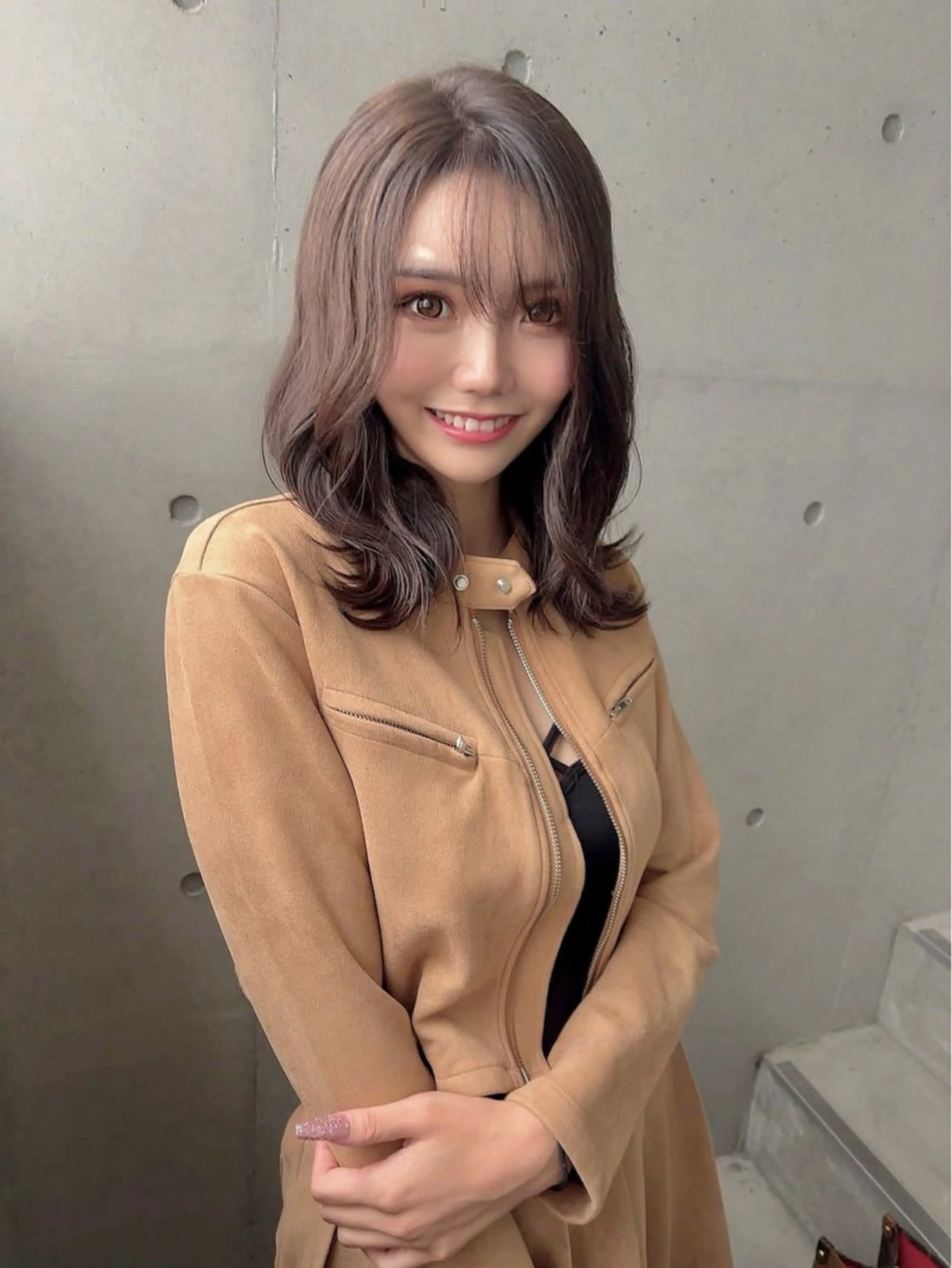 ミディアム カラー 🫧 栄ハイトーン Yasuyo🫧のヘアスタイル