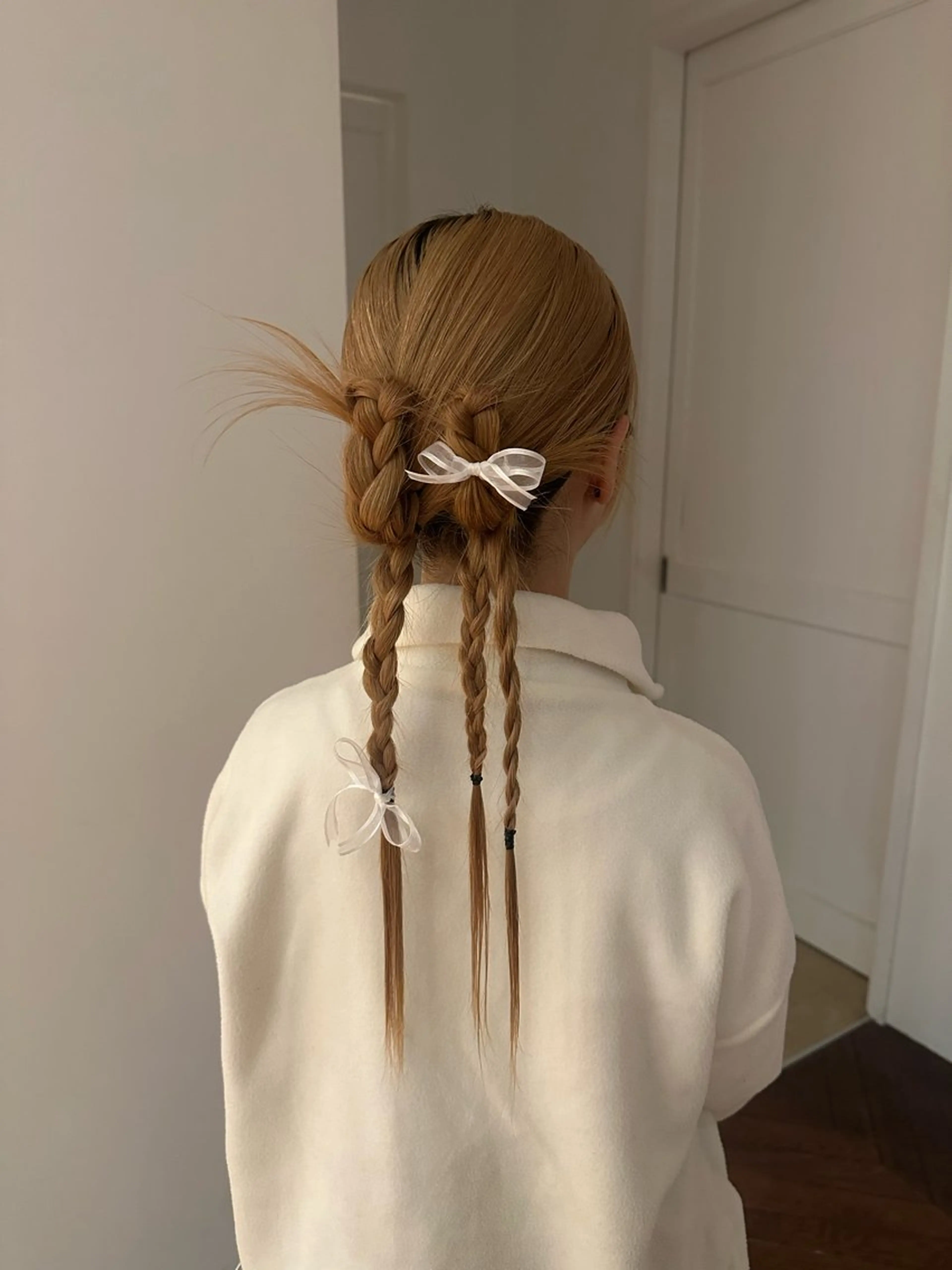 セミロング 美 海のヘアスタイル