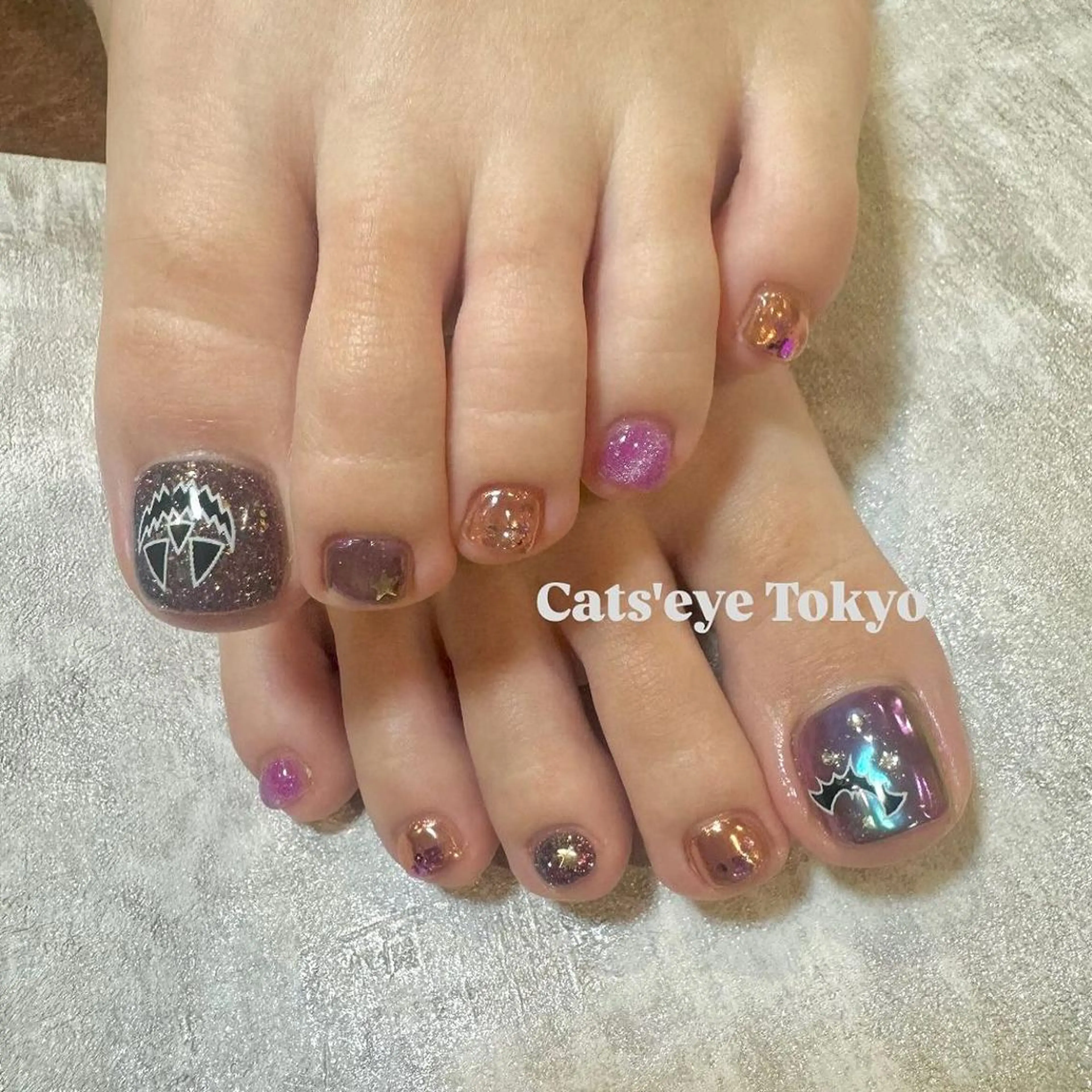 ネイル アートネイル フットネイル ジェルネイル ハロウィン マグネットネイル Cat's eye TOKYO 新宿店のネイルデザイン