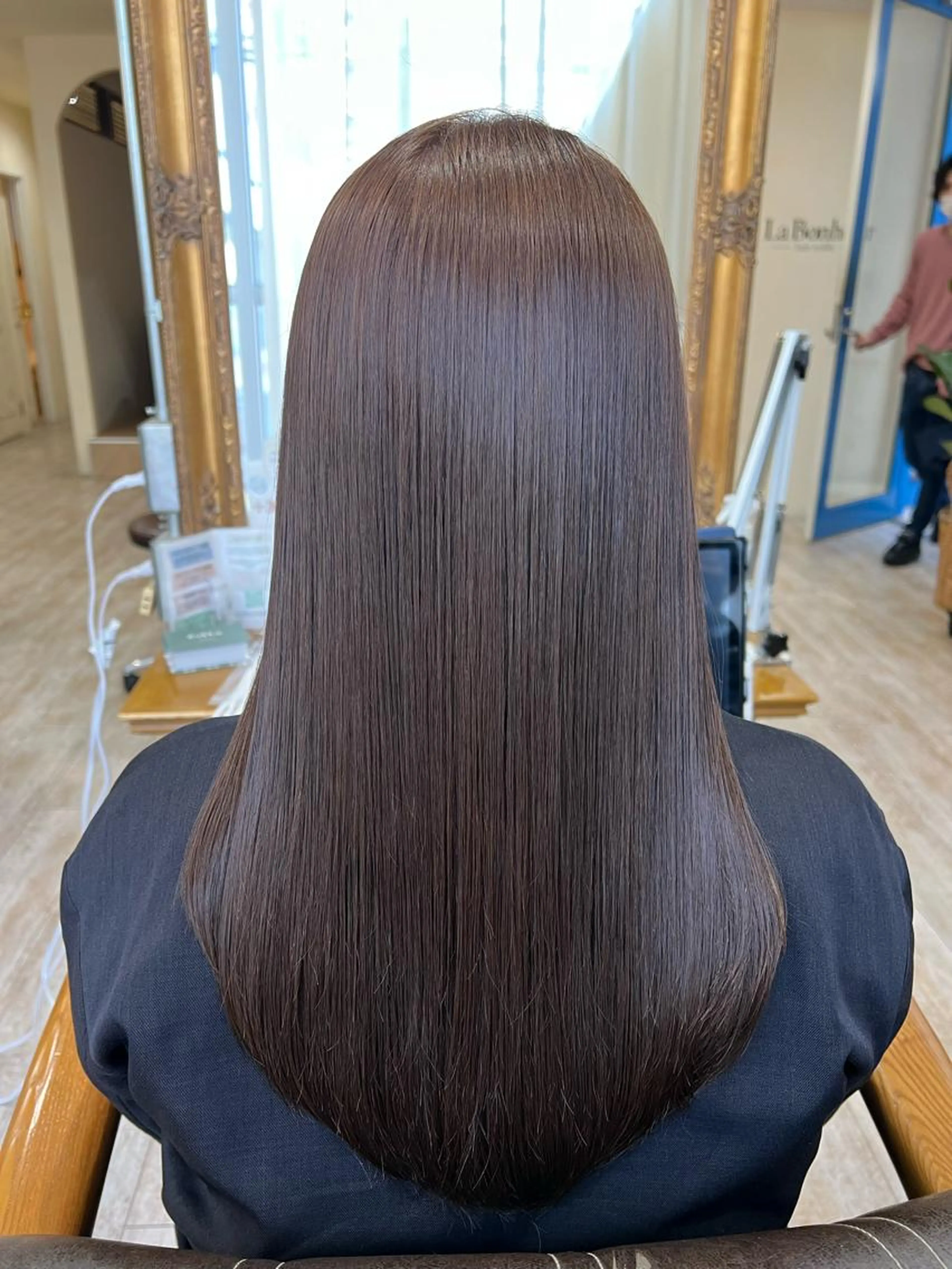 【デザインカット】+【極上髪質改善トリートメント】+【ケアプロ(トリートメントの促進機)】の写真