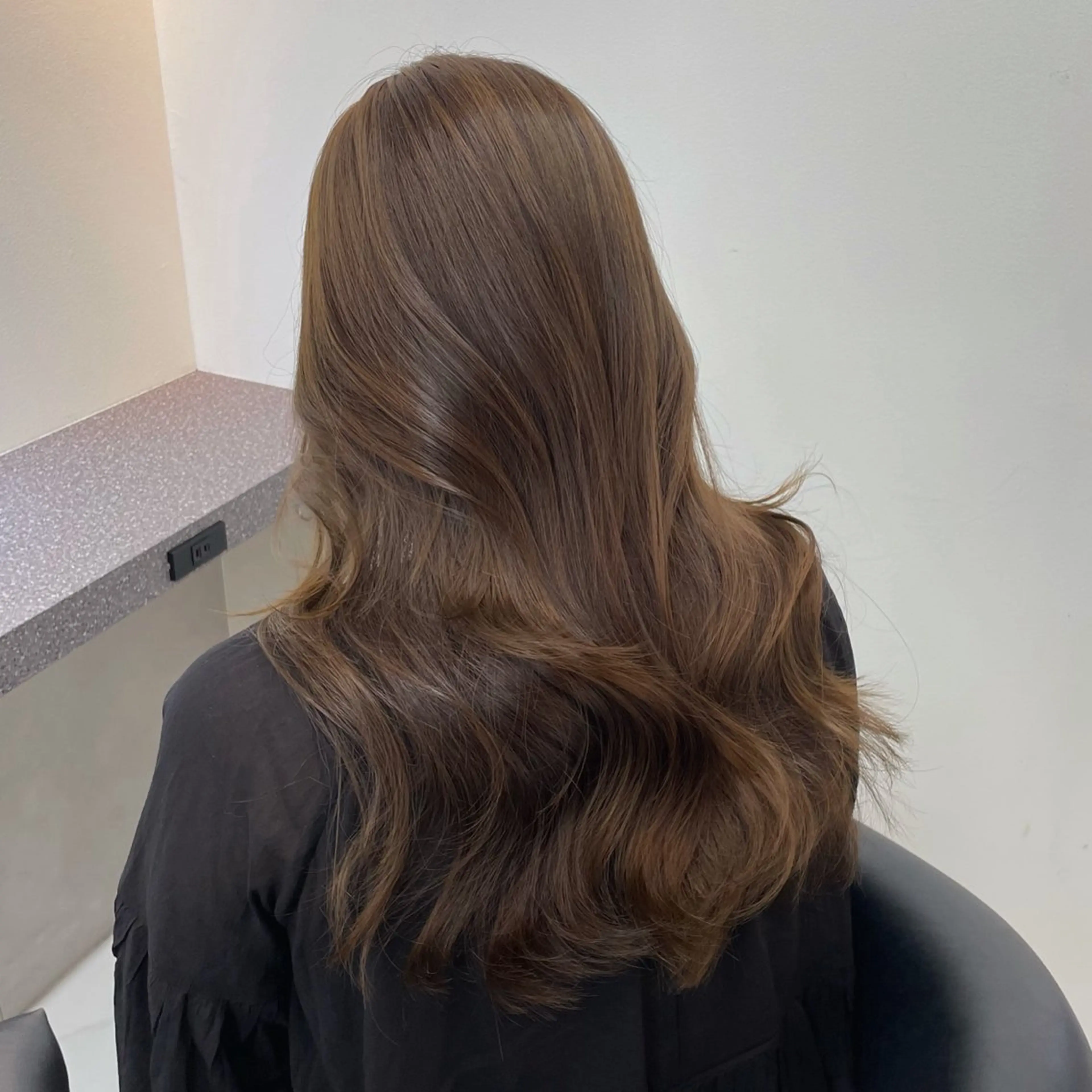 ロング レイヤーカット/ 艶カラー/亜澄のヘアスタイル