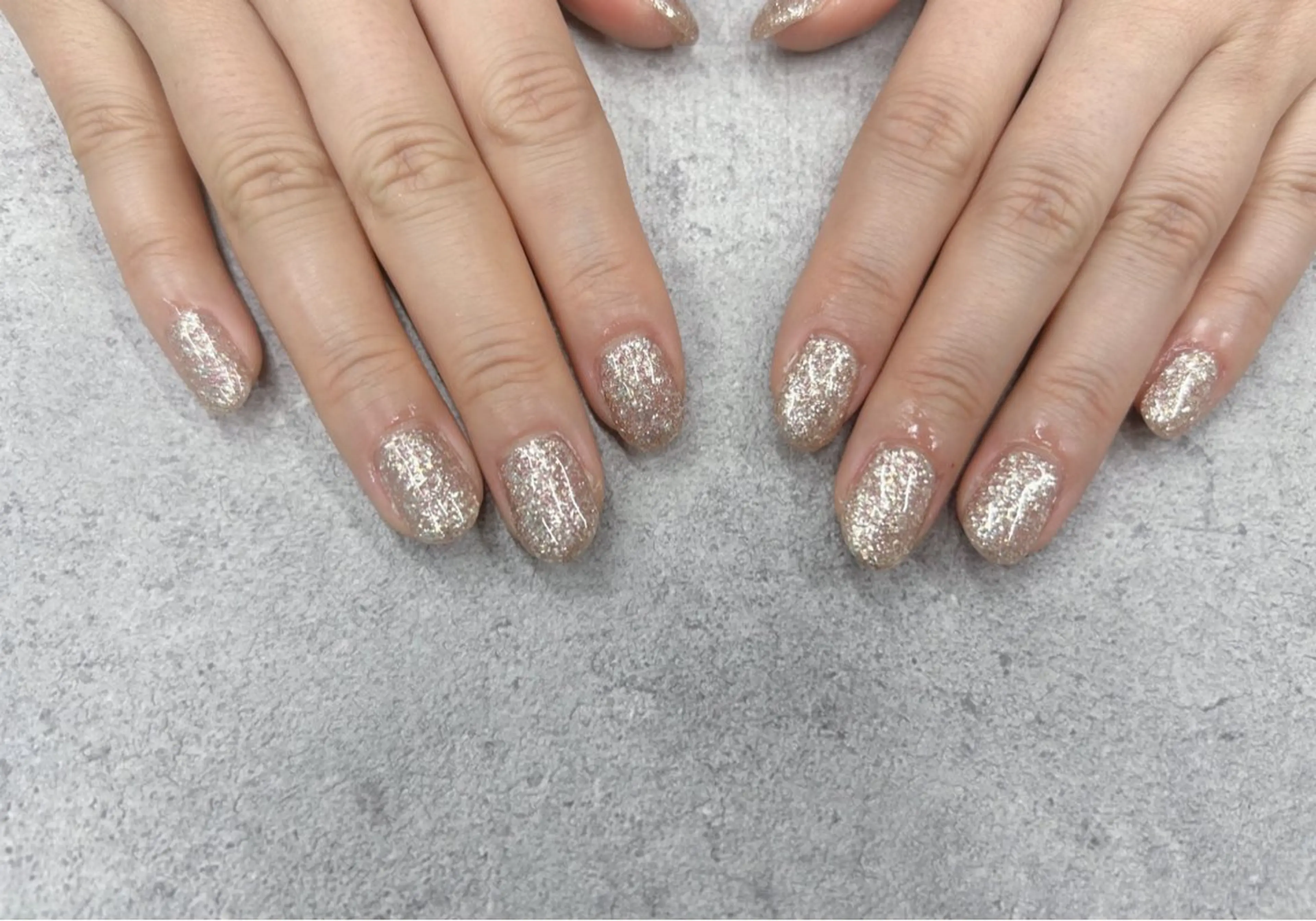 ネイル ゴールド ピンク ハンドネイル Nail Salon agré所属・agré ネイルサロン　アグレのネイルデザイン