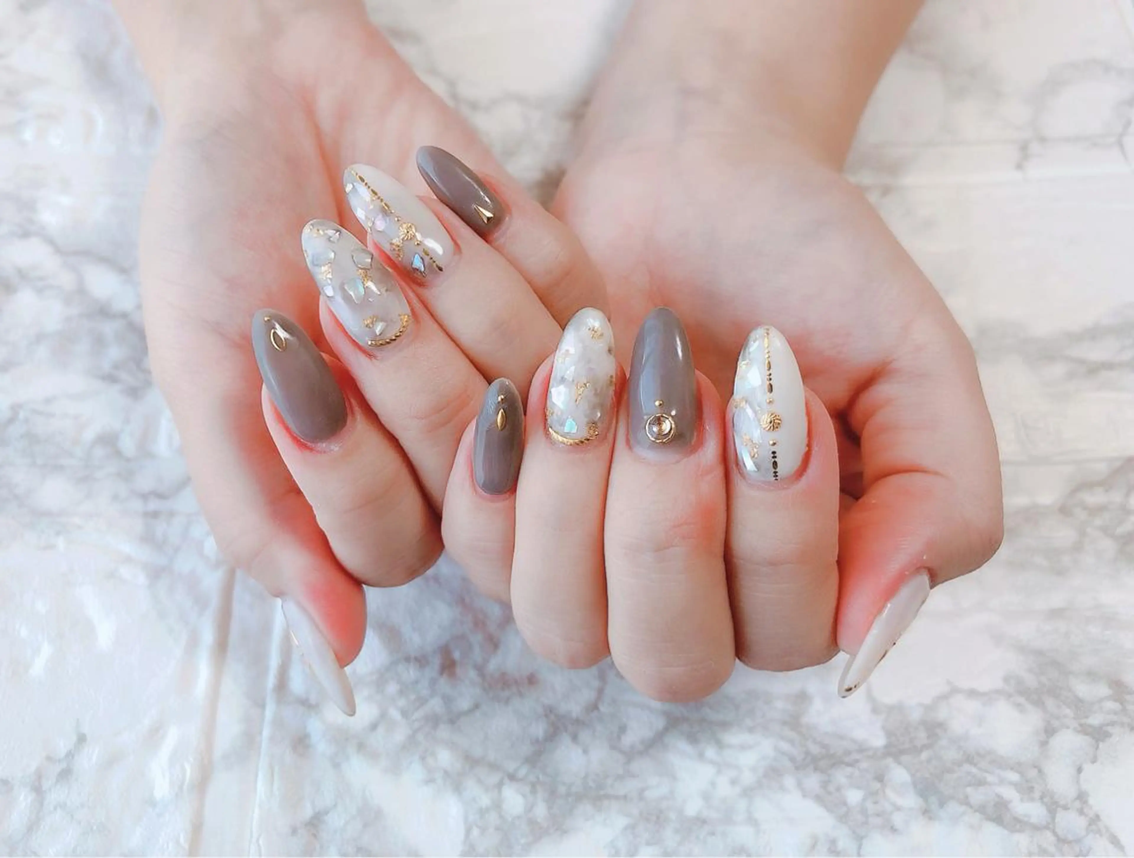 ネイル ハンドネイル ハンドケア Nailsalon Eve（イヴ）のネイルデザイン