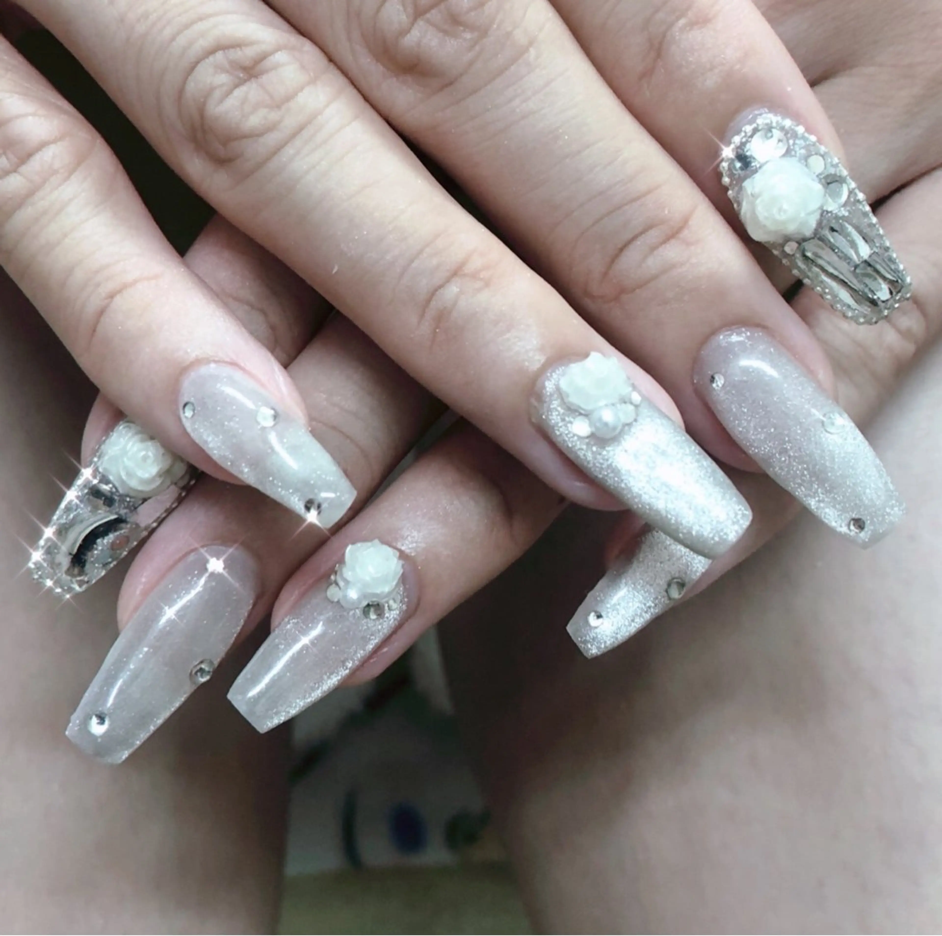 ネイル フットネイル ゴールド マグネットネイル ミラーネイル 持ち込み ハンドネイル ハンドケア 大門浜松町 ネイルのネイルデザイン