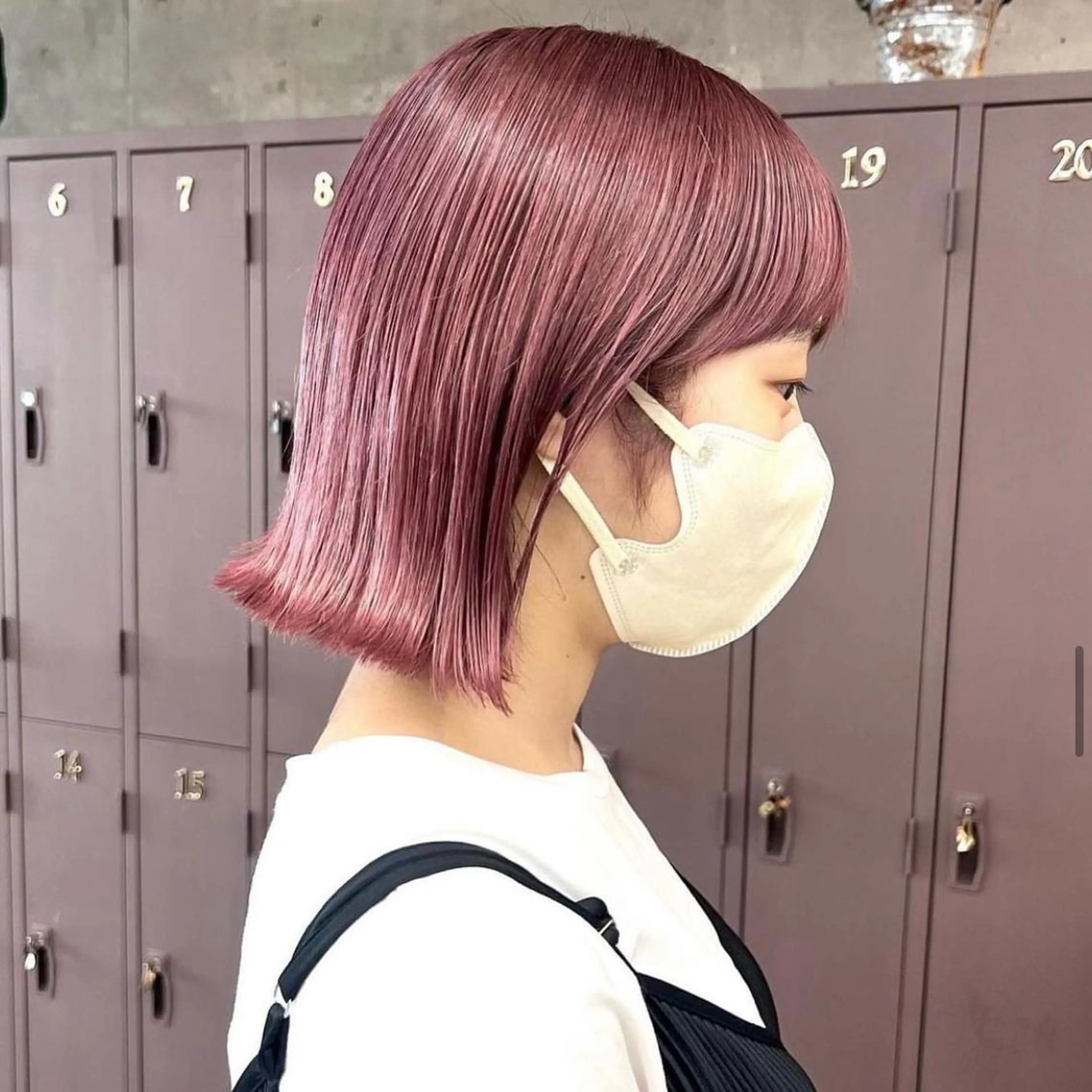 ミディアム カラー 切りっぱなしボブ ピンクカラー ボブ ヘアカラー トリートメント 韓国ヘア /男女❄️ 細江 美紅のヘアスタイル