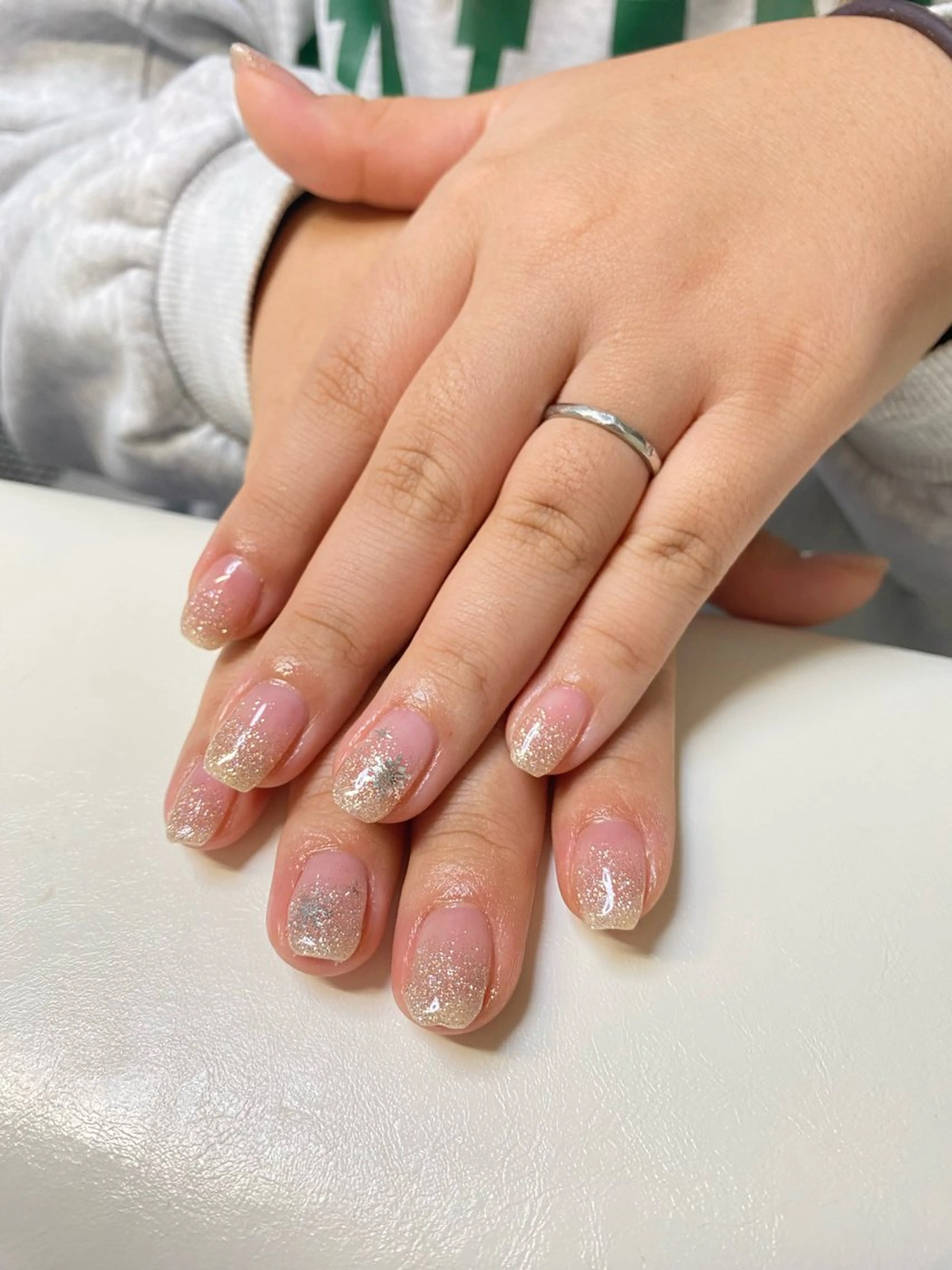 ネイル フラッシュネイル ラメ(グリッター) ラメグラデーション ハンドネイル michuuu Miiのネイルデザイン