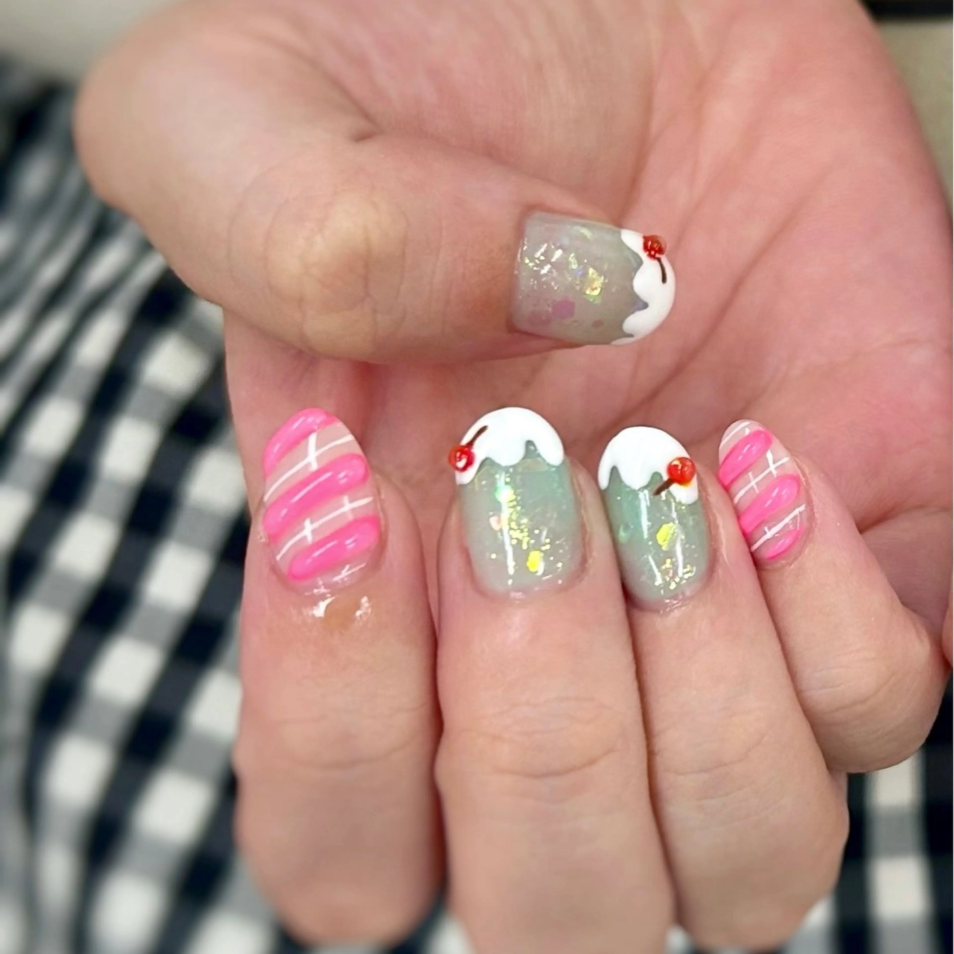 ネイル ハンドネイル アトリエ　ミモザ所属・いまむら あかりのネイルデザイン