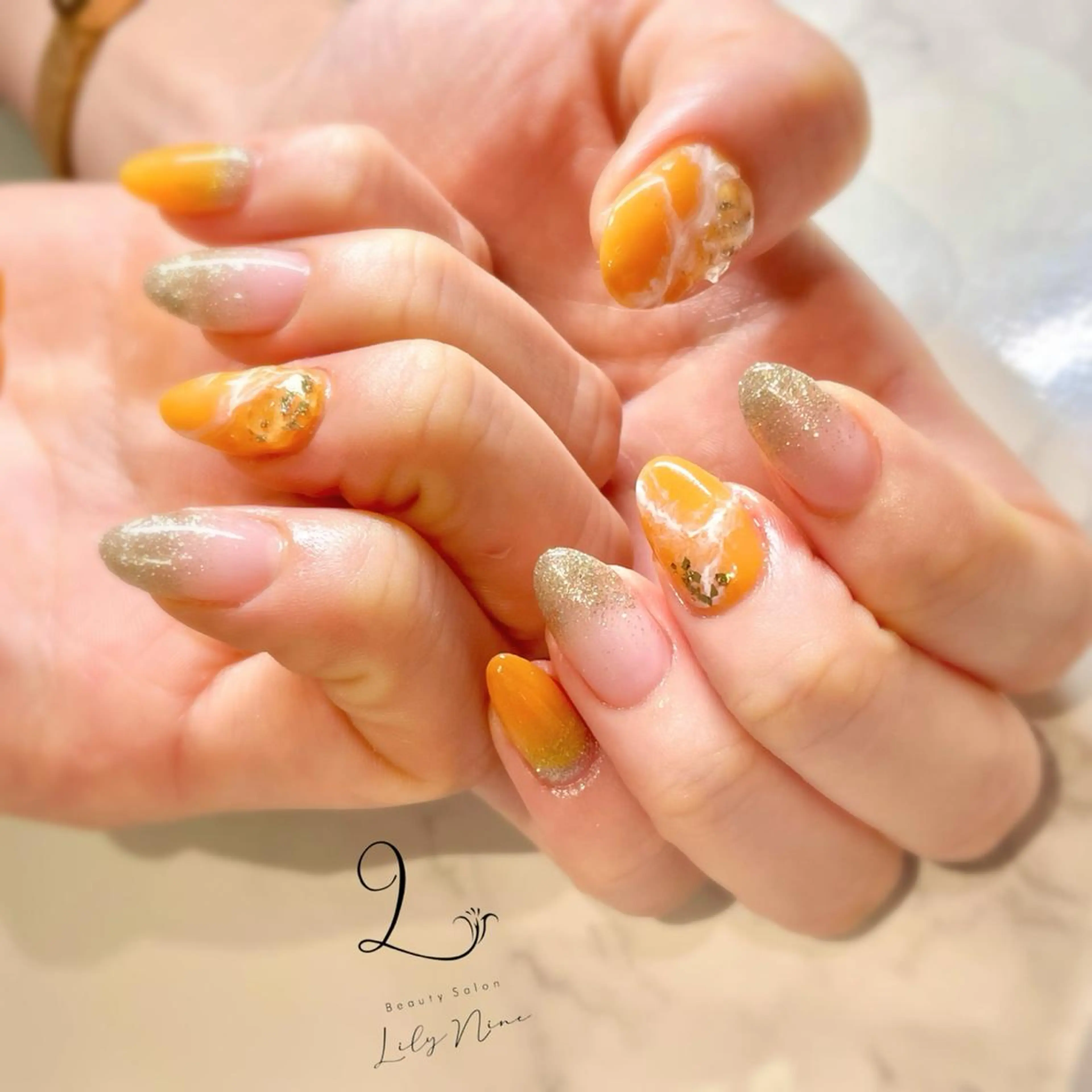 ネイル 大理石ネイル(マーブル) REVIA :ayaのネイルデザイン