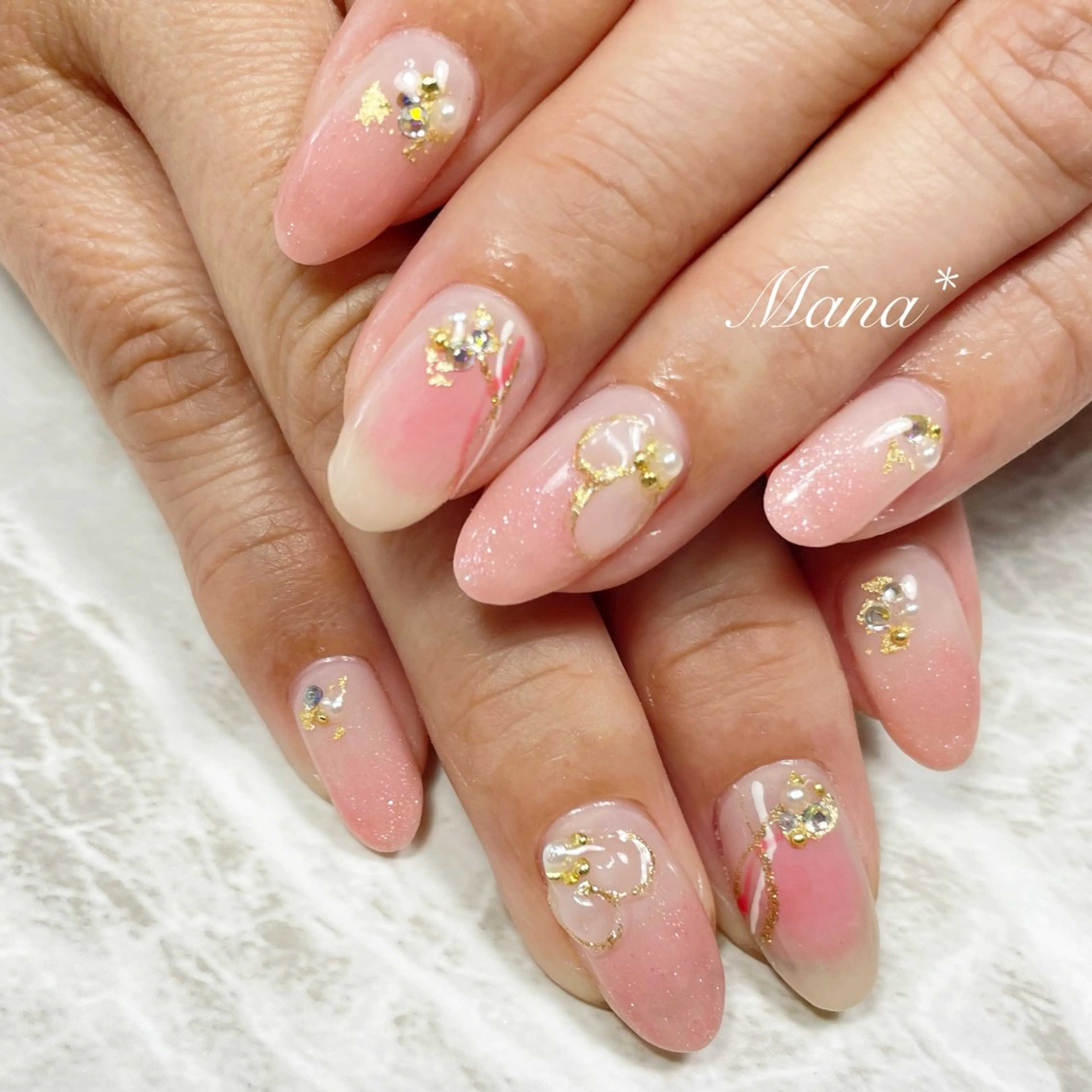 セミロング 塚田 由香里のネイルデザイン