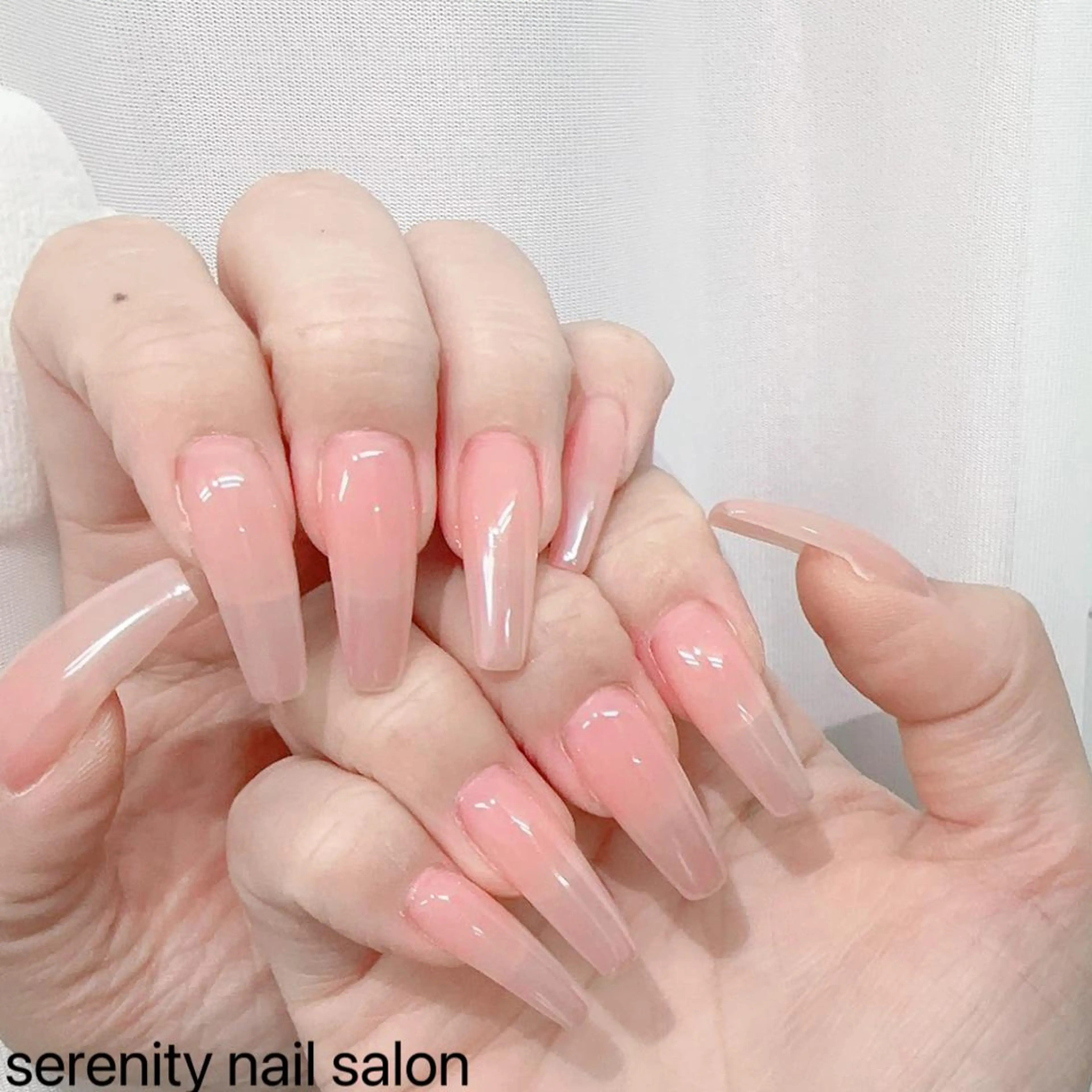 ネイル ハンドネイル ハンドケア ✨Serenity Nail salonのネイルデザイン