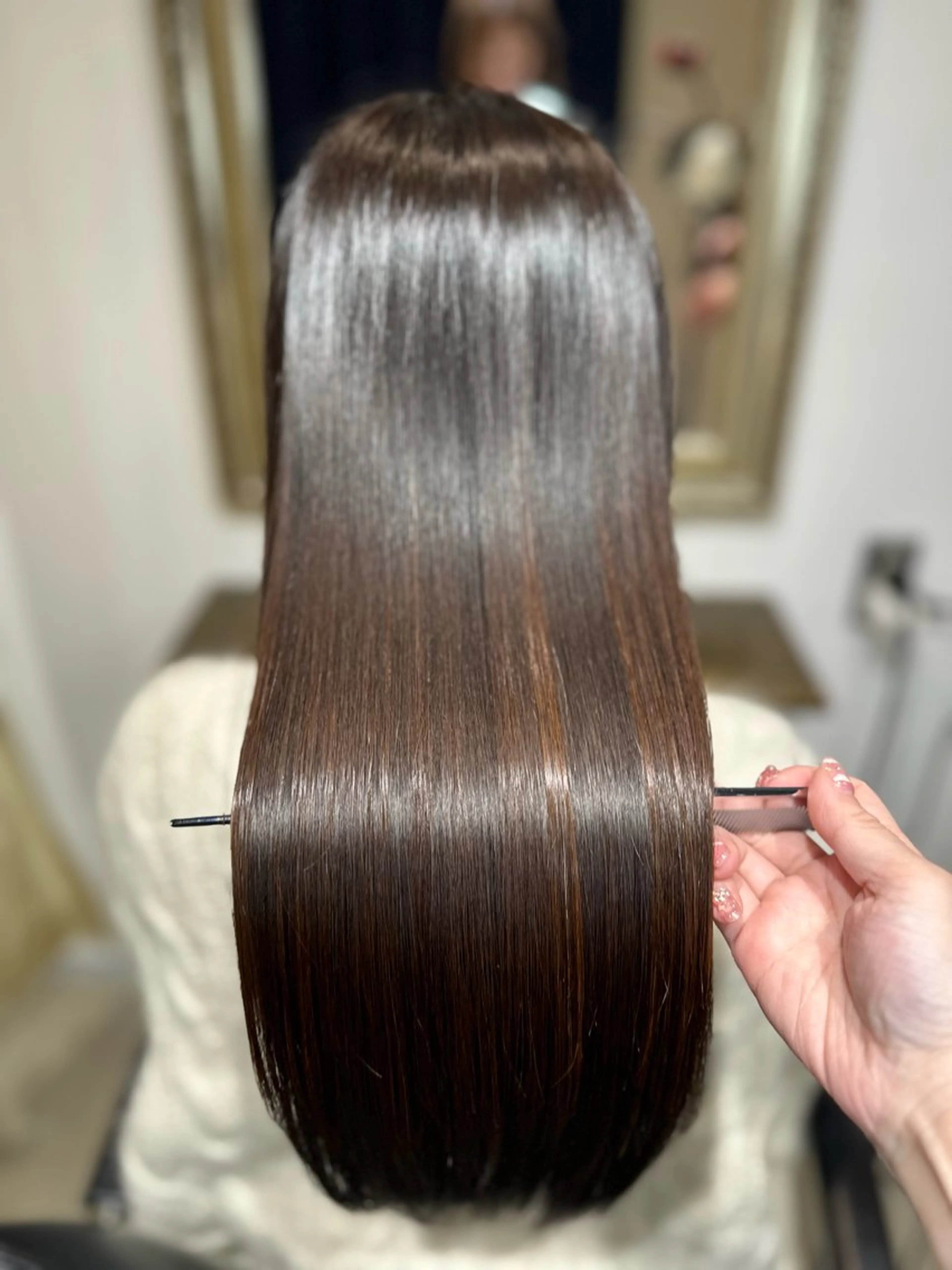 ロング カット ヘアカラー トリートメント 岩崎 恵実のヘアスタイル