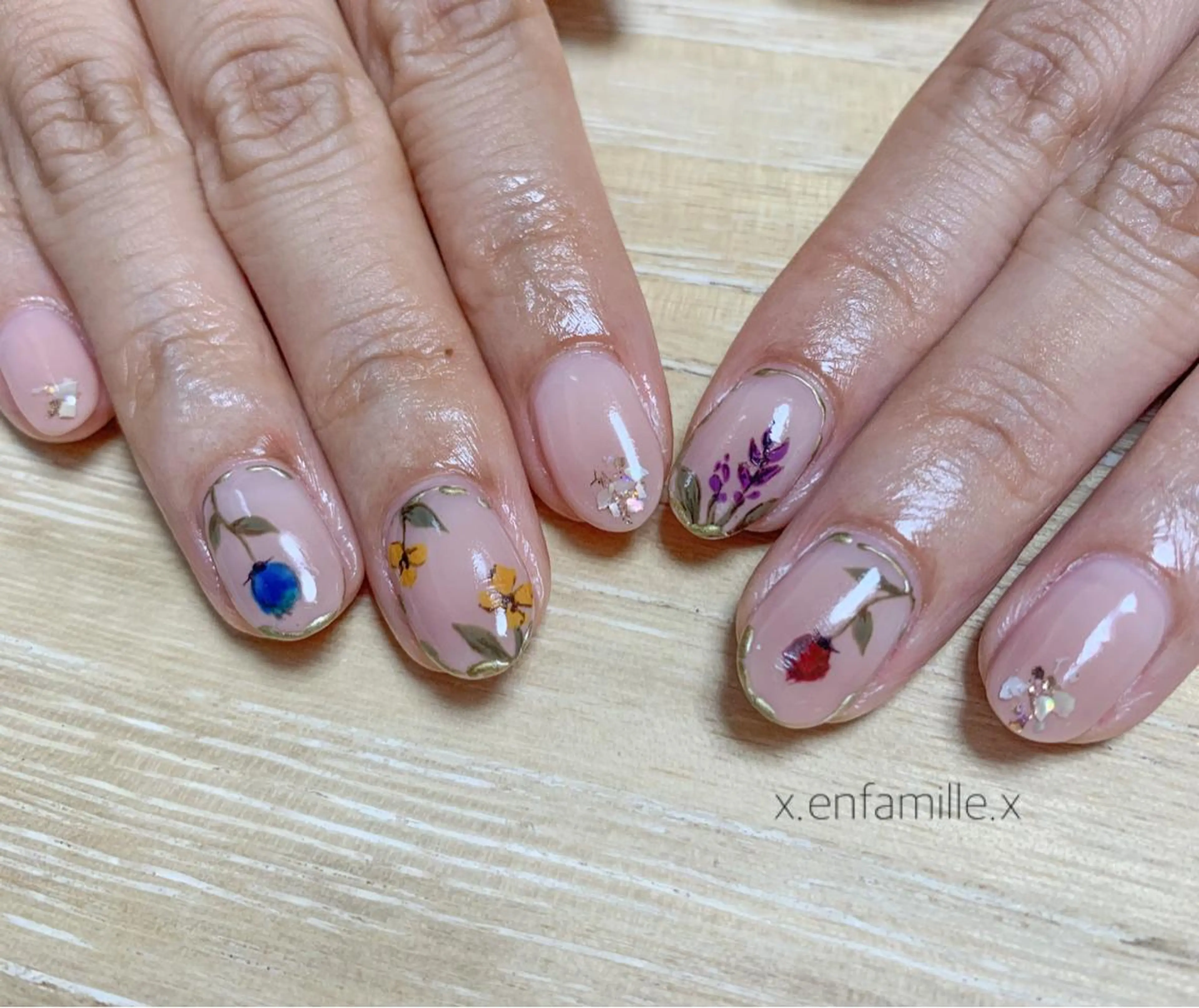 ネイル ハンドネイル nail salon en familleのネイルデザイン