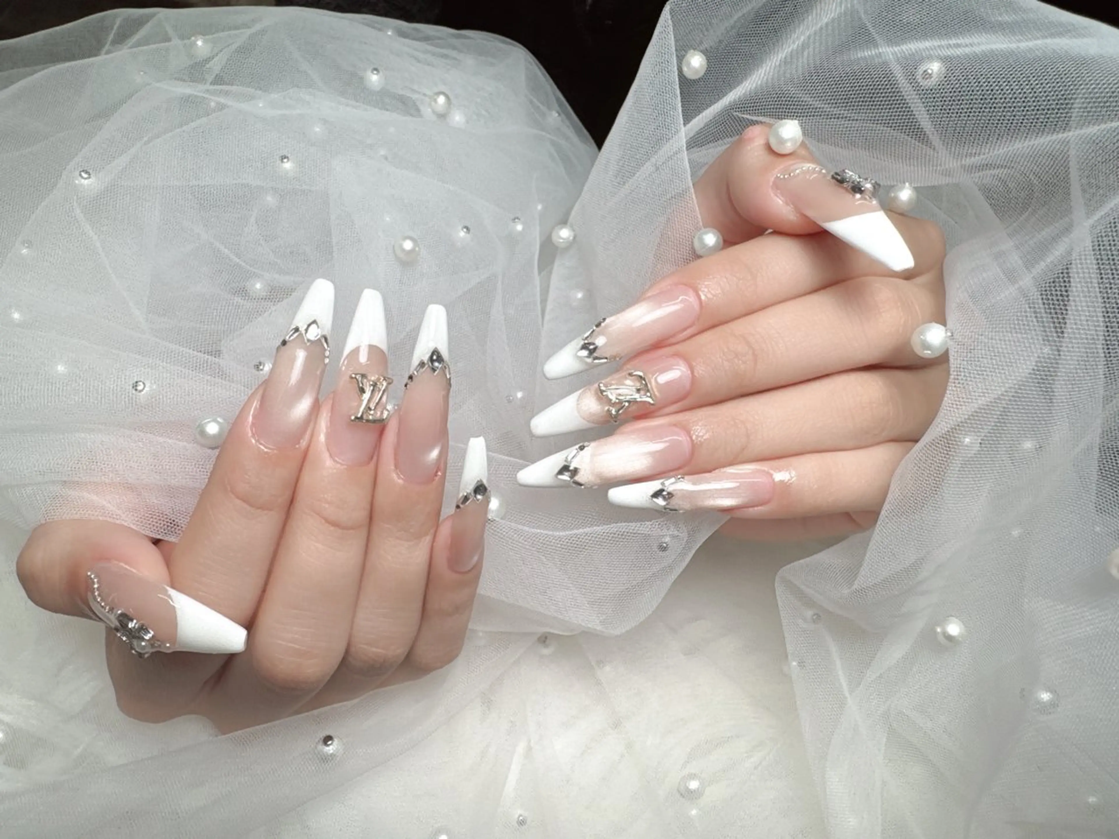 ネイル ハンドネイル EN salon💅 🦋もり💕のネイルデザイン