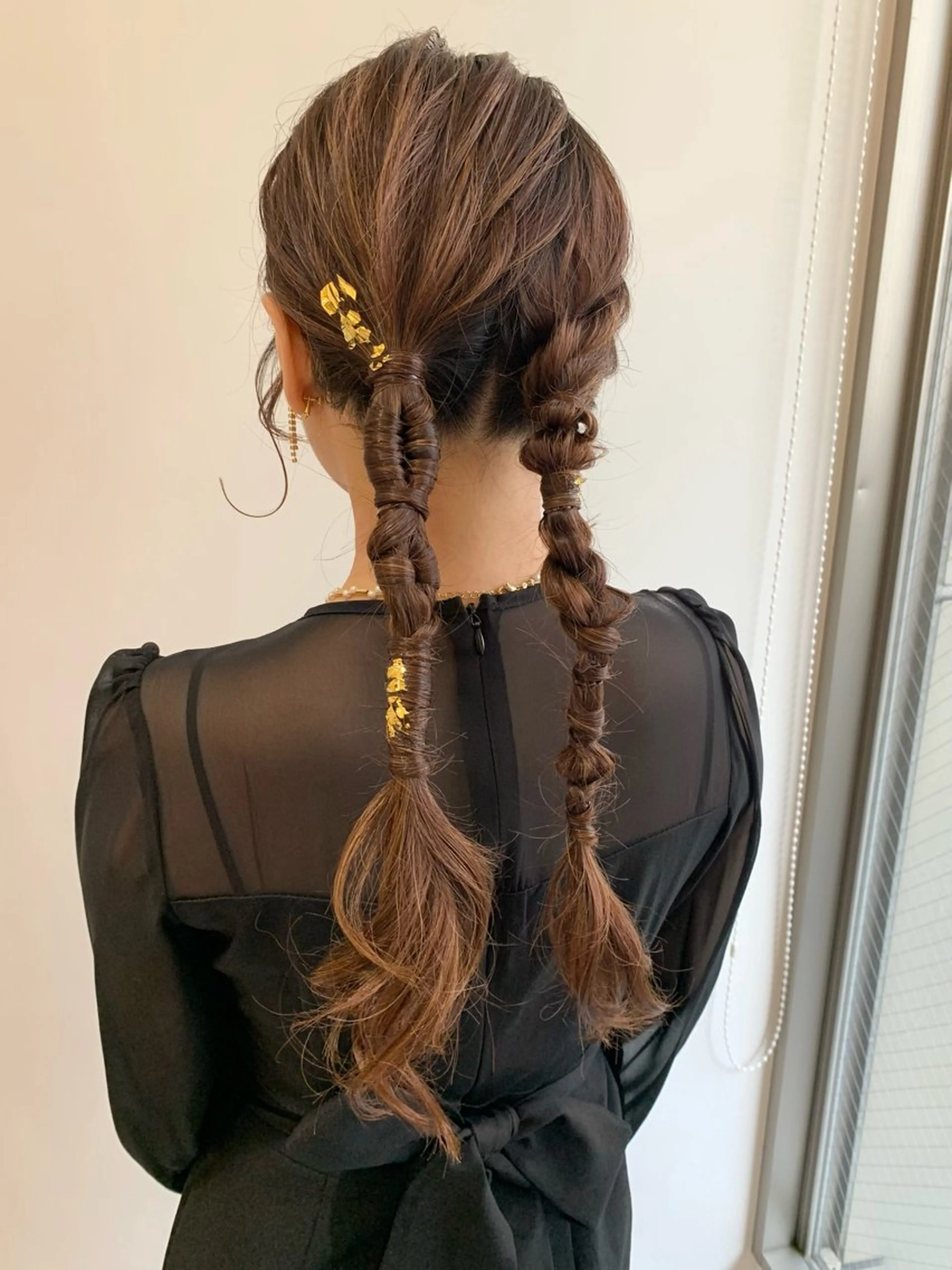 ヘアアレンジ moeka レイヤー /艶カラー/韓国のヘアスタイル