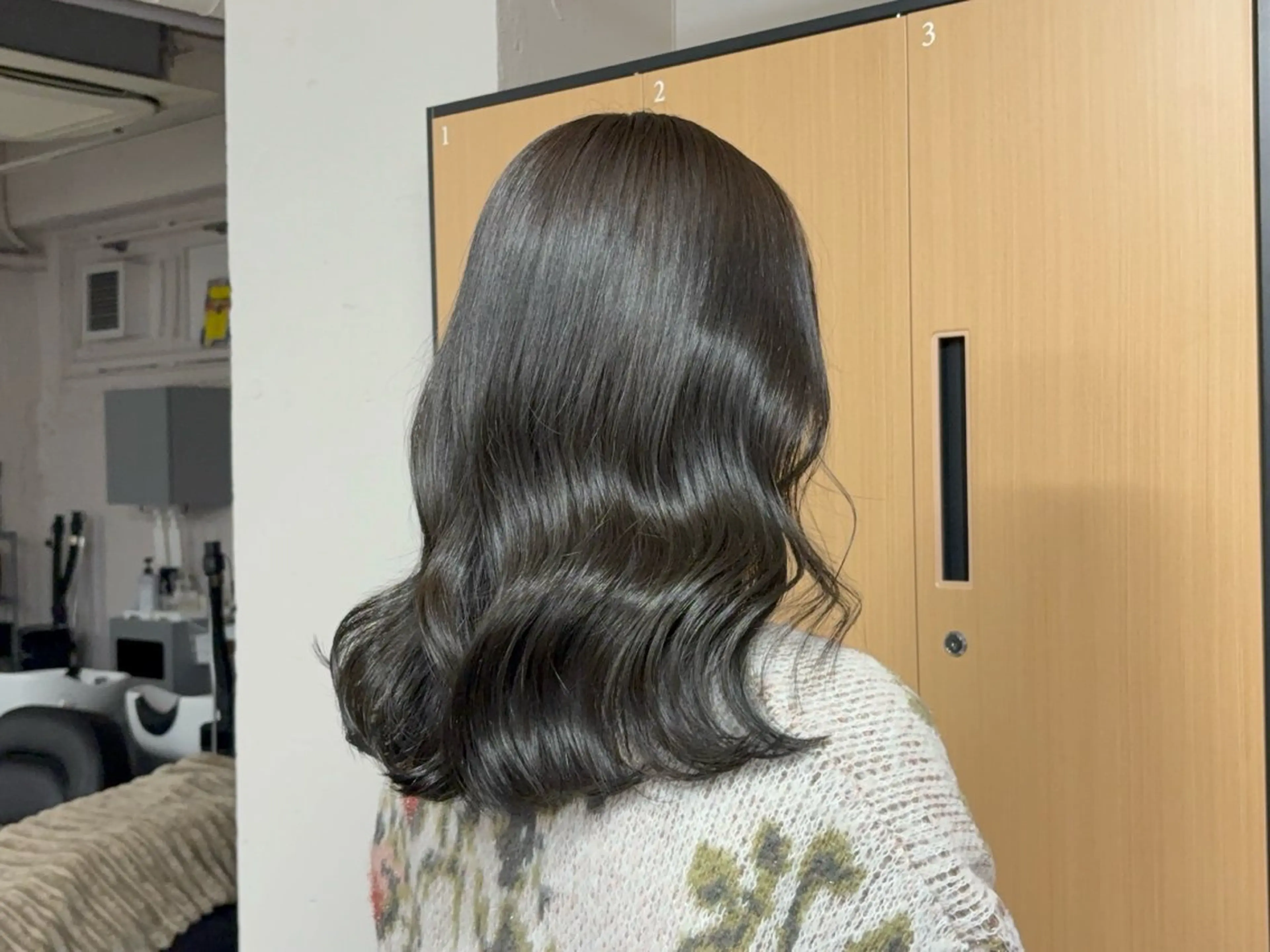 セミロング tokute 中野真咲🐺のヘアスタイル