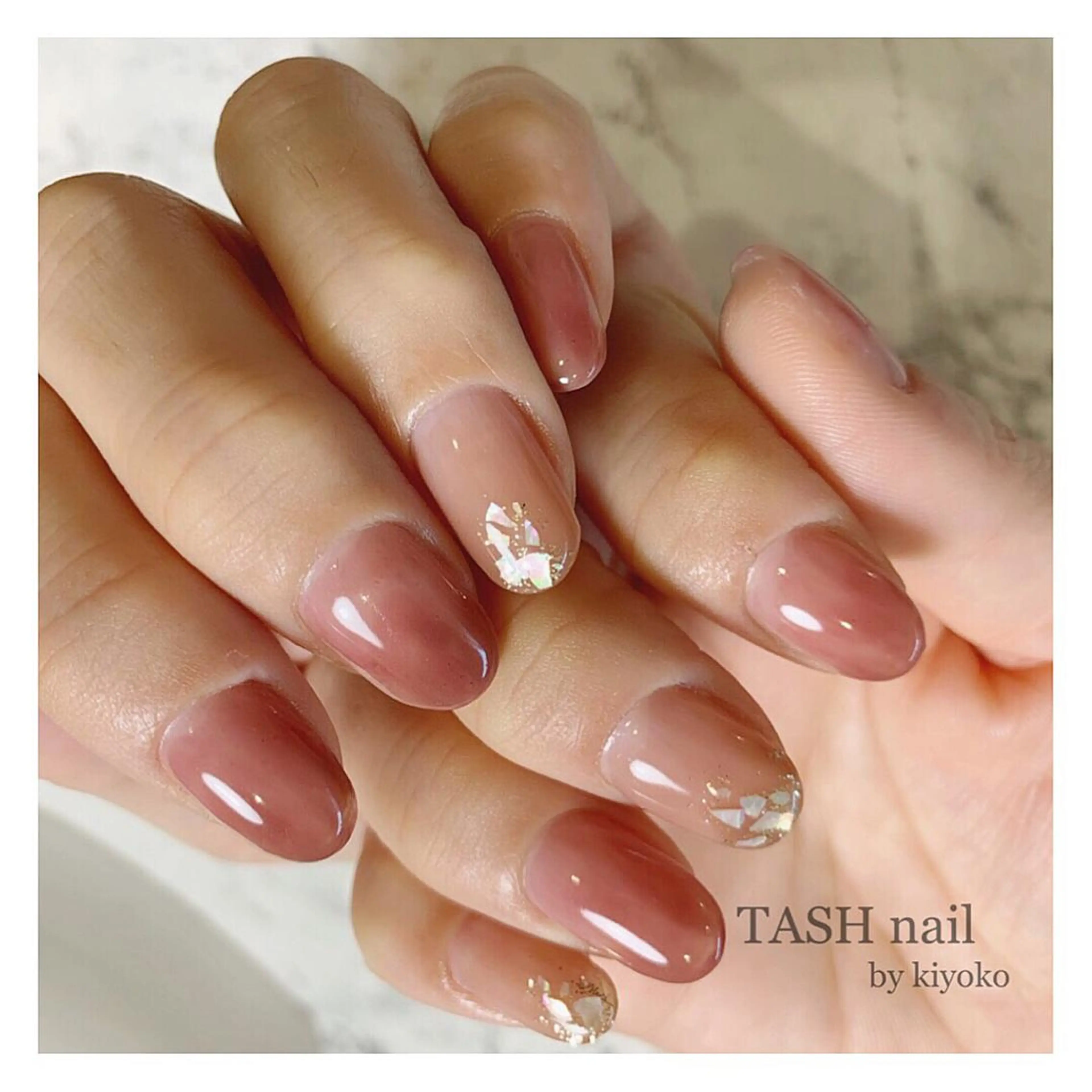 ネイル ニュアンスネイル オフィスネイル シンプルネイル TASH nailのネイルデザイン