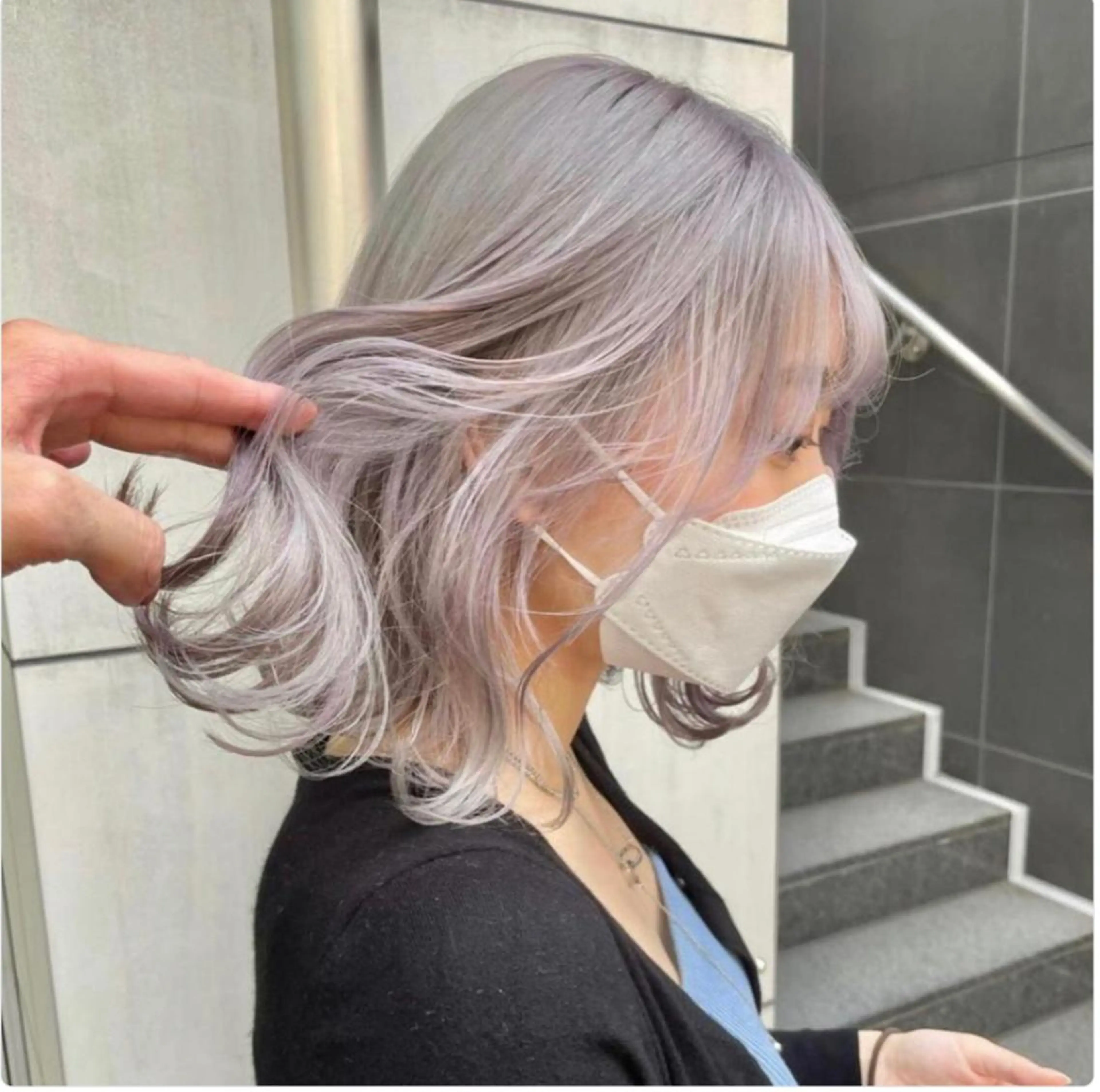 セミロング カラー ヘアアレンジ ヘアカラー 🌹TikTok４万 ﾌｫﾛﾜｰ🌹AKIのヘアスタイル