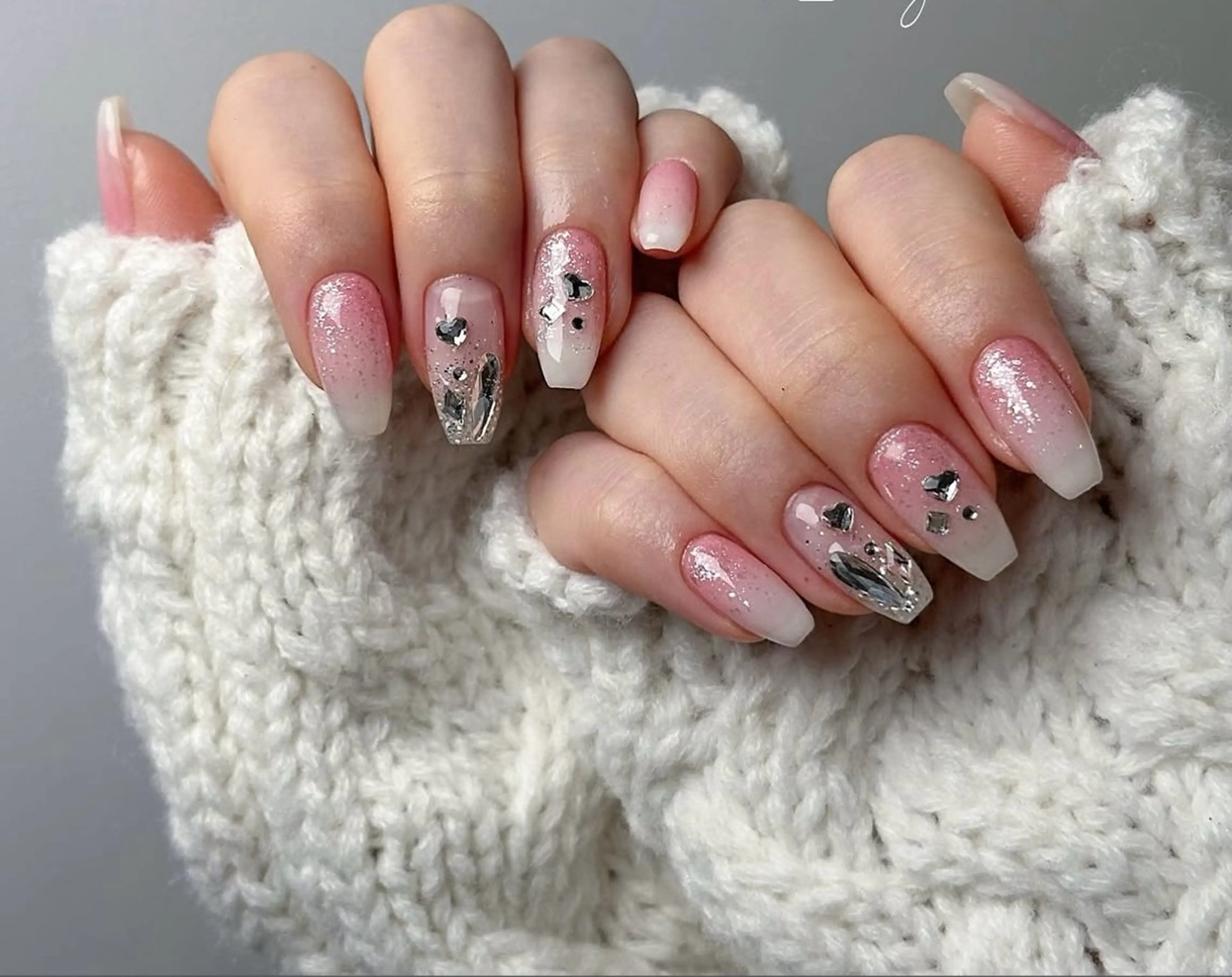 ネイル 大塚眉毛|ハンドケア |肌管理の眉毛・アイブロウイメージ