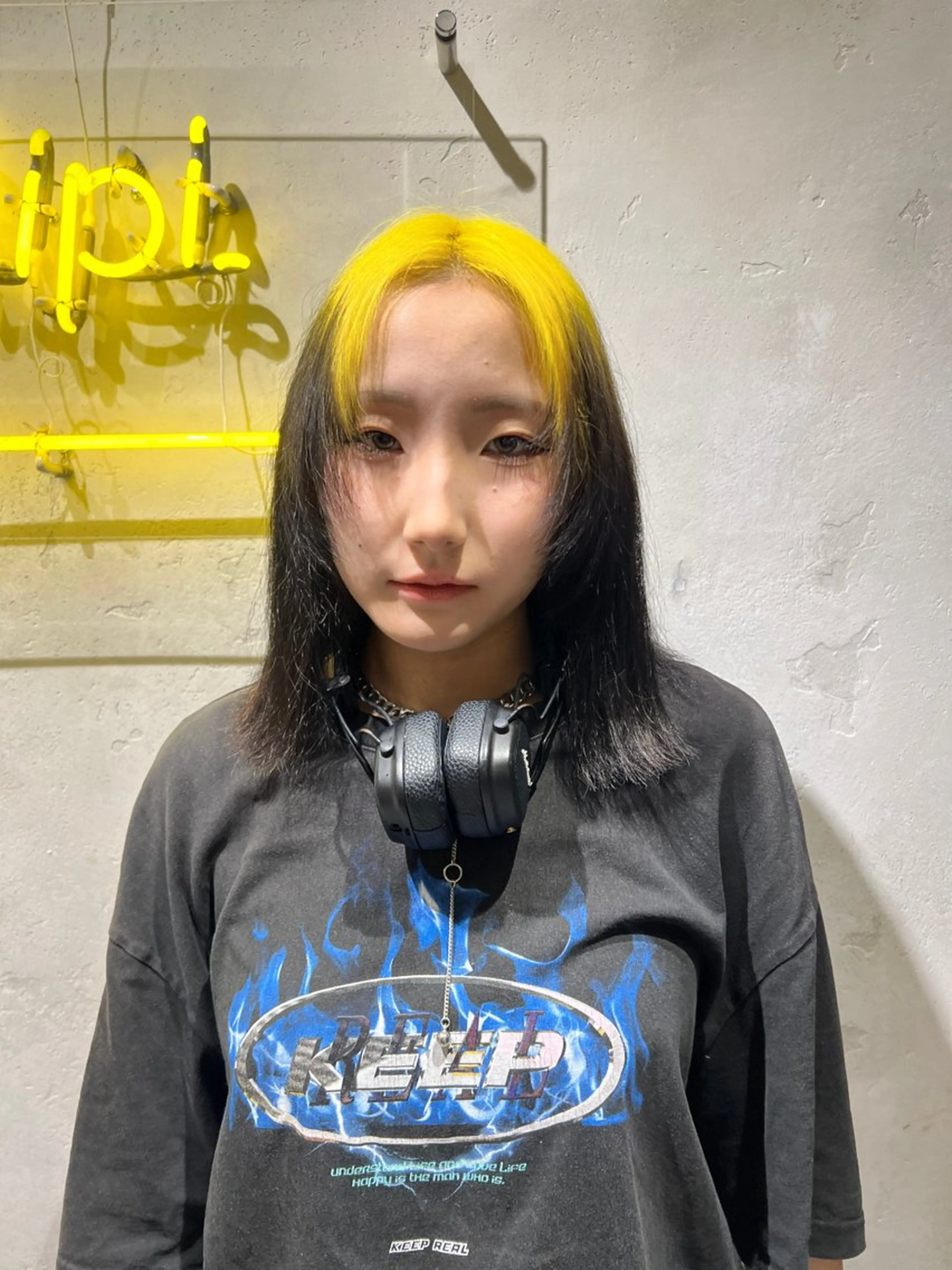 ミディアム イエローカラー デザイン🥇複雑履歴 ハイトーン特化のヘアスタイル