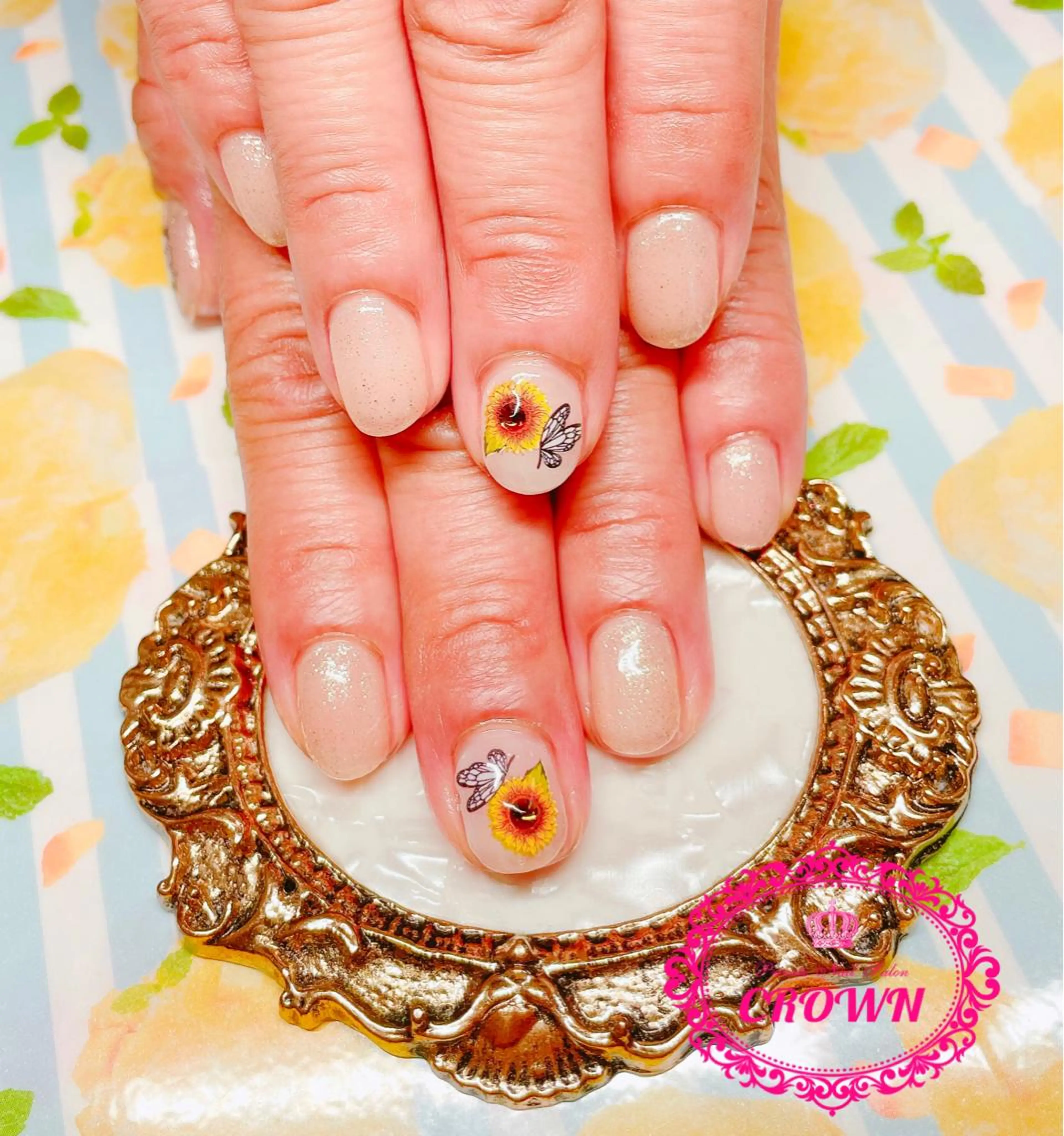 ネイル CROWN プライベートサロンのネイルデザイン