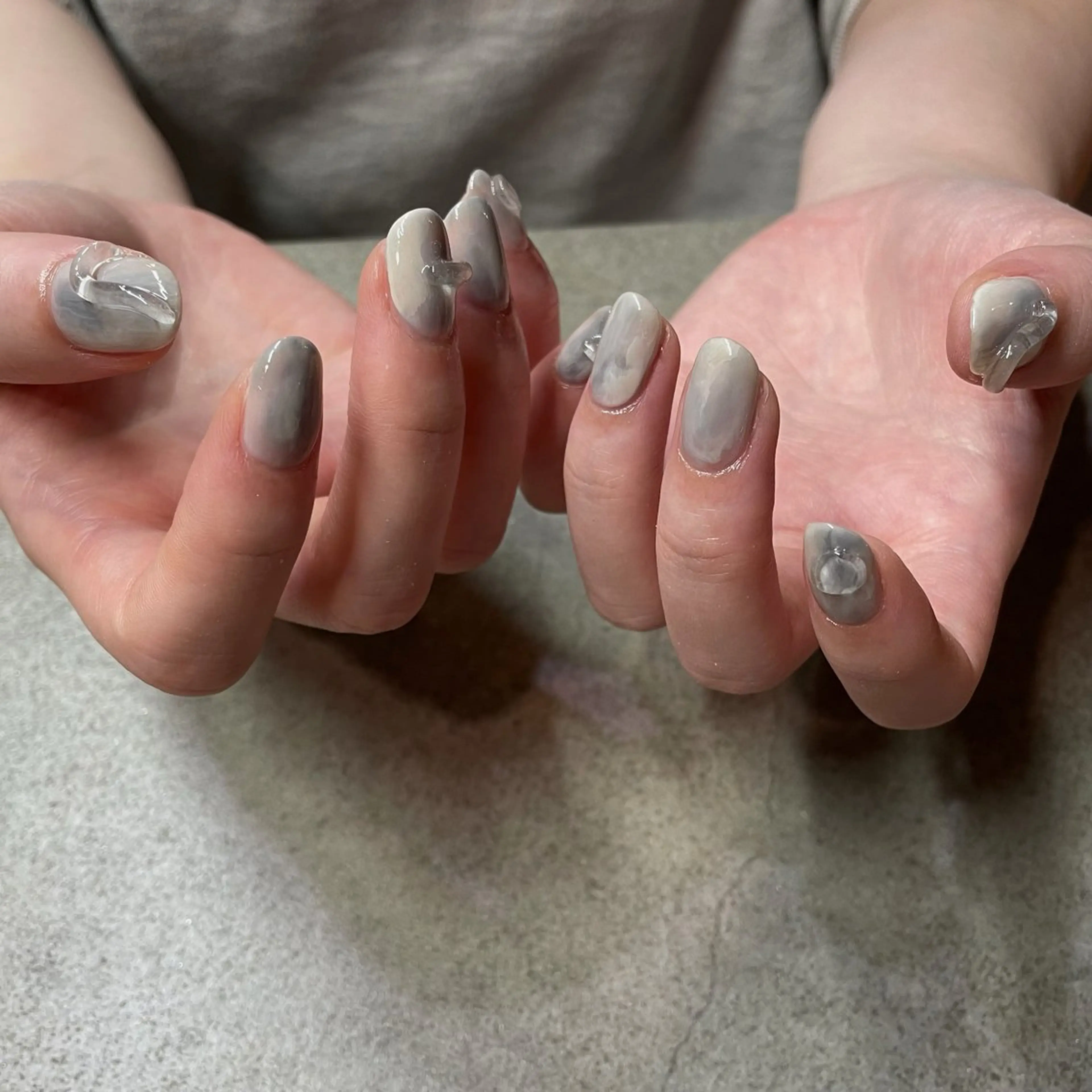 ネイル ニュアンスネイル ハンドネイル F room 表参道のネイルデザイン