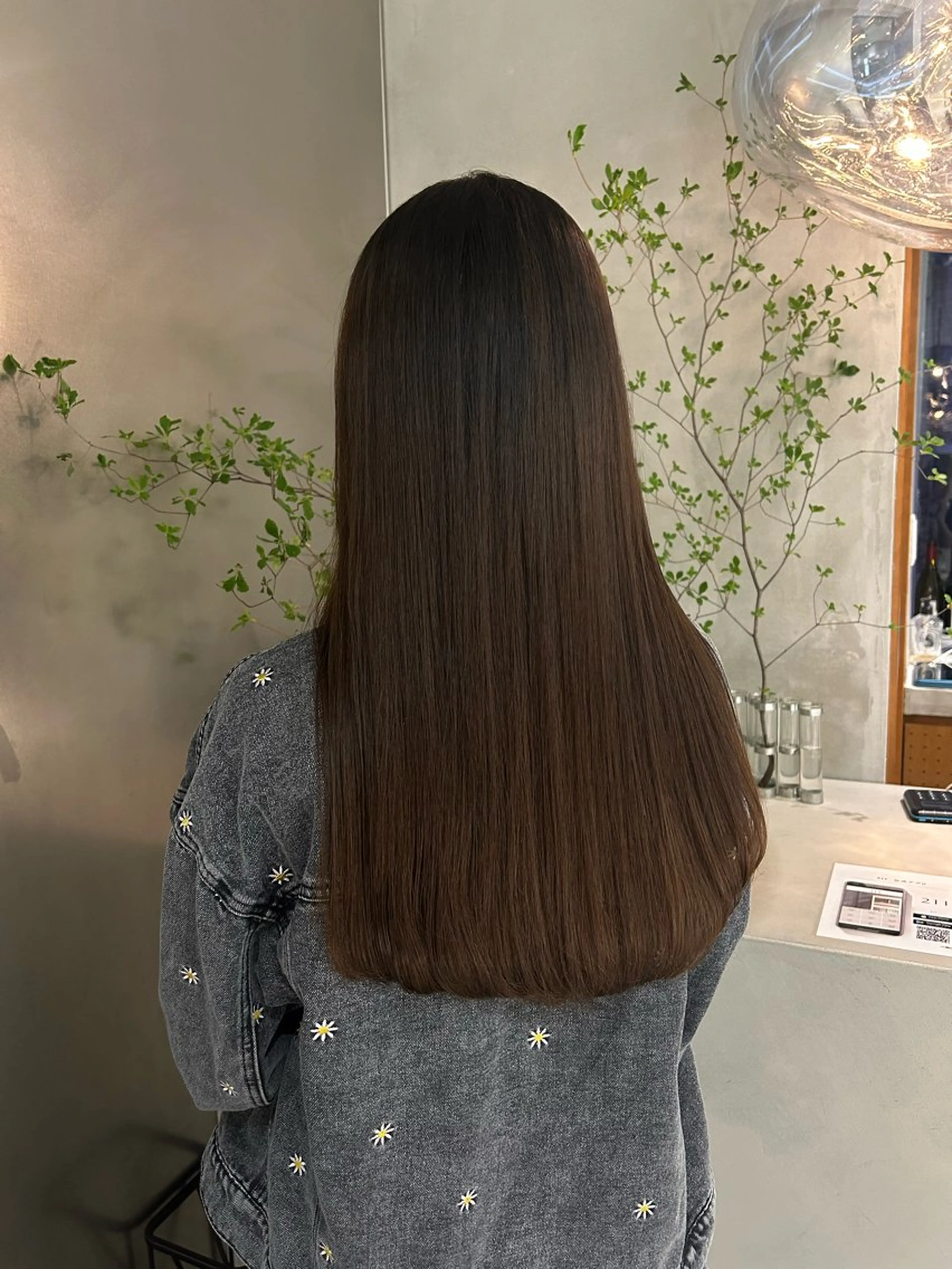 ロング 縮毛矯正 馬場 菜乃夏のヘアスタイル