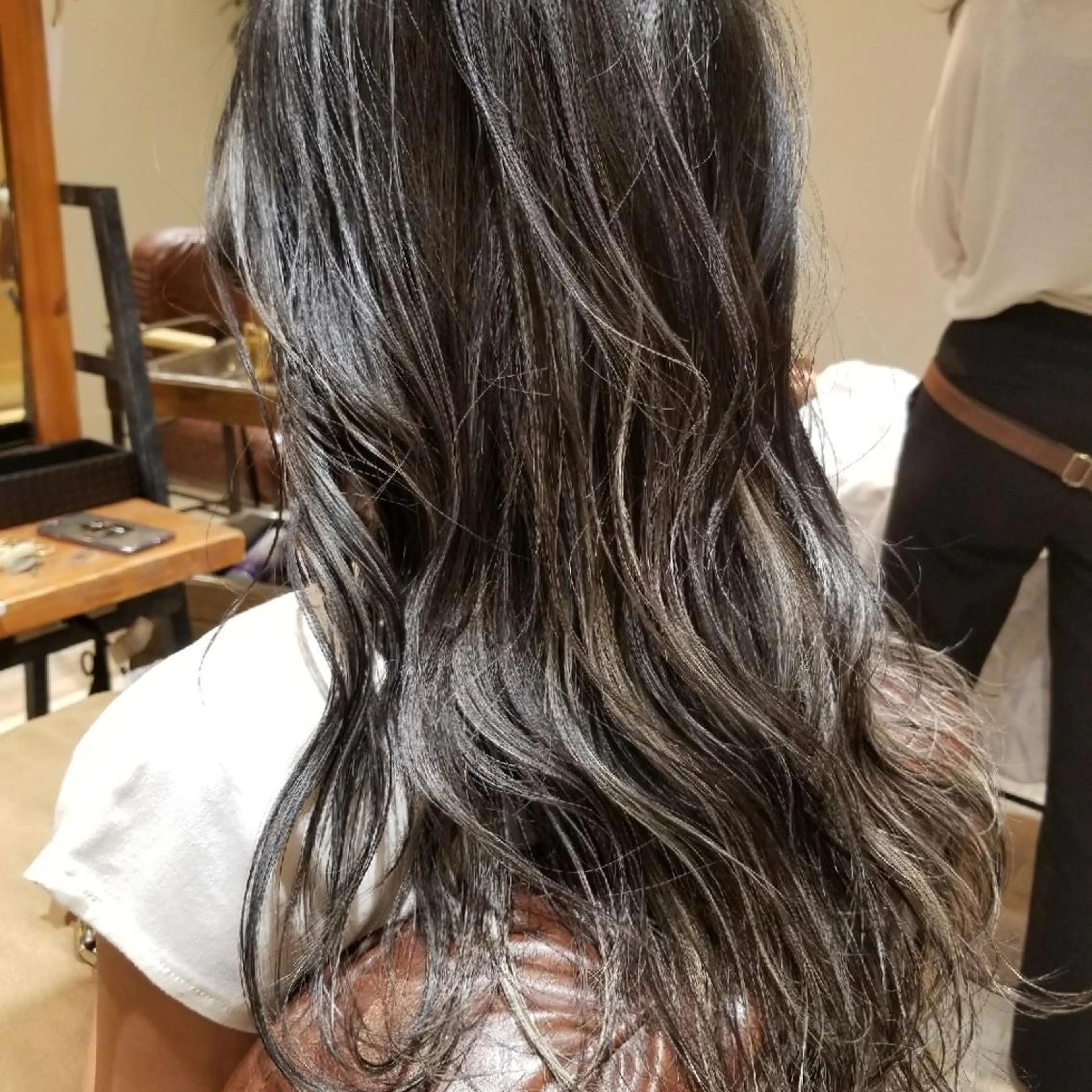 カラー ロング ハイライトカラー ハイライト シールエクステ♦️ レイヤー♦️福田晃大のヘアスタイル