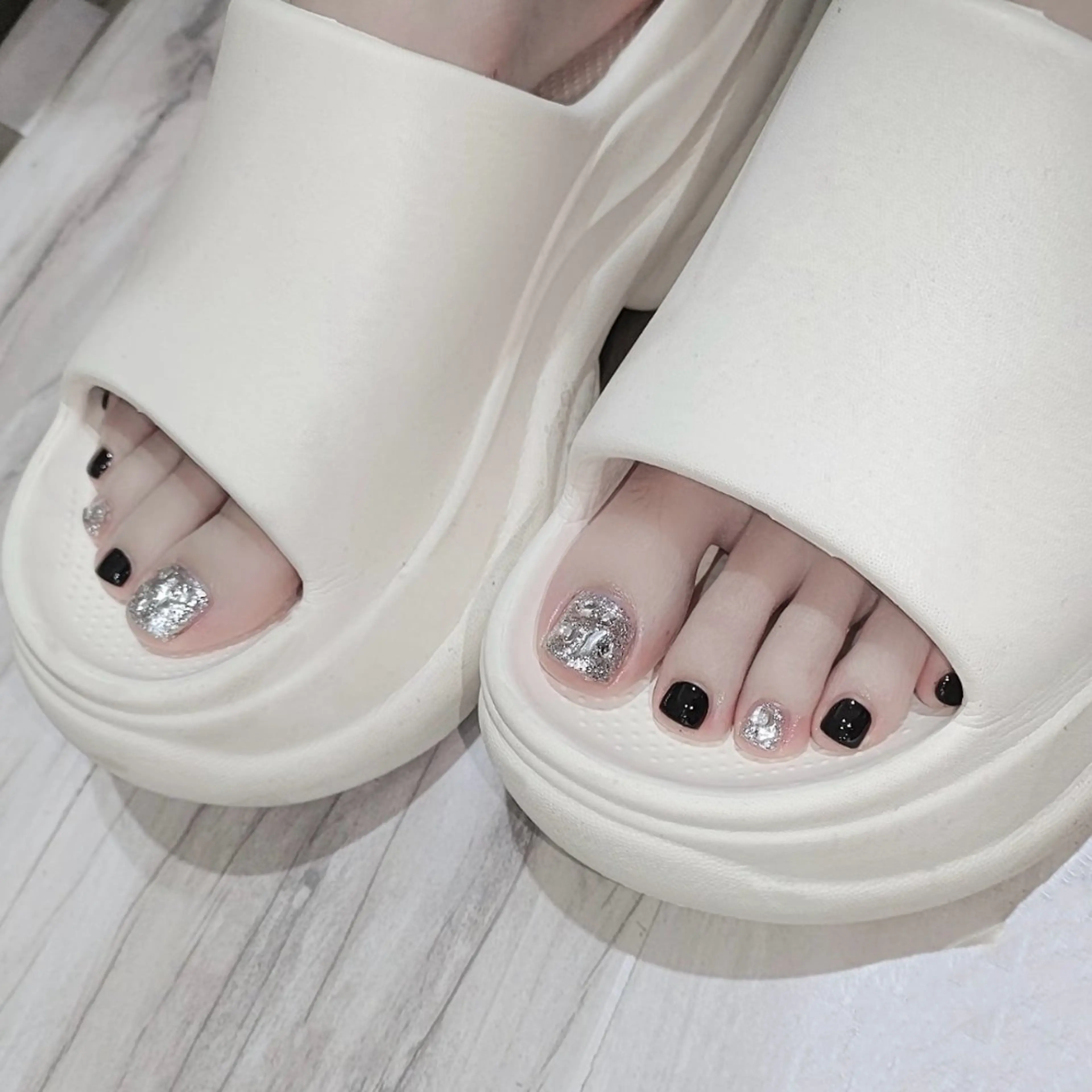 シンプルデザイン/フットの写真