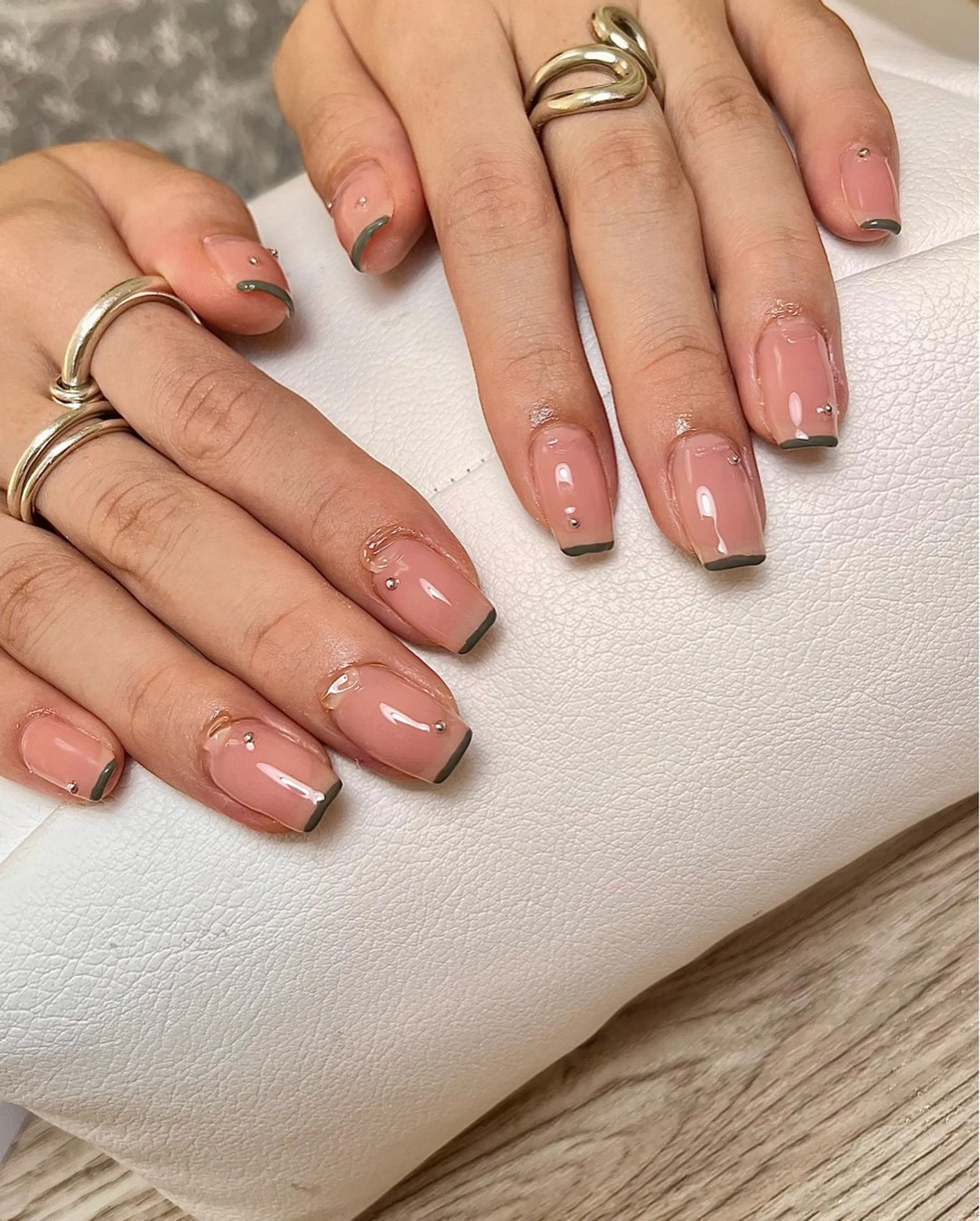 ネイル ハンドネイル フットネイル gypsofia ジプソフィアのネイルデザイン