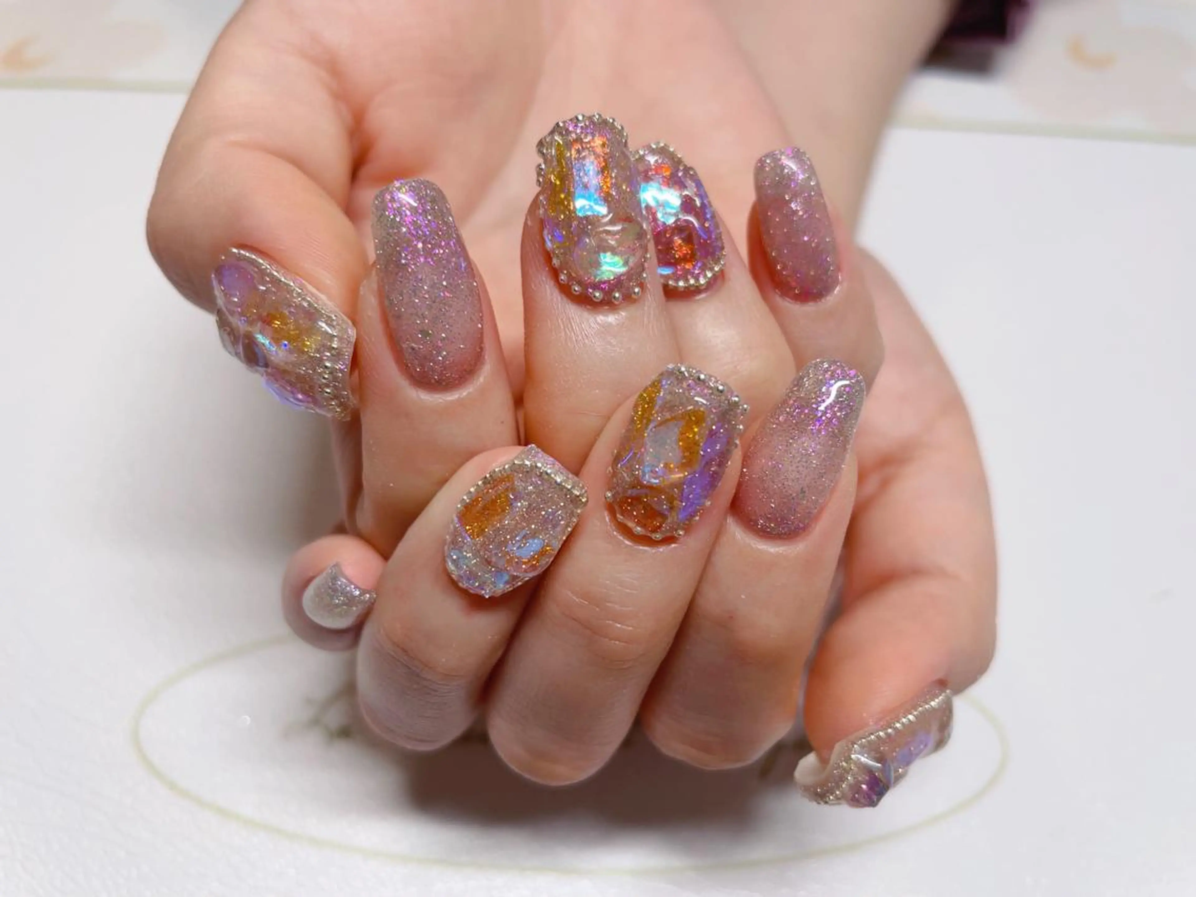 ネイル キラキラネイル エン Nail salonのネイルデザイン