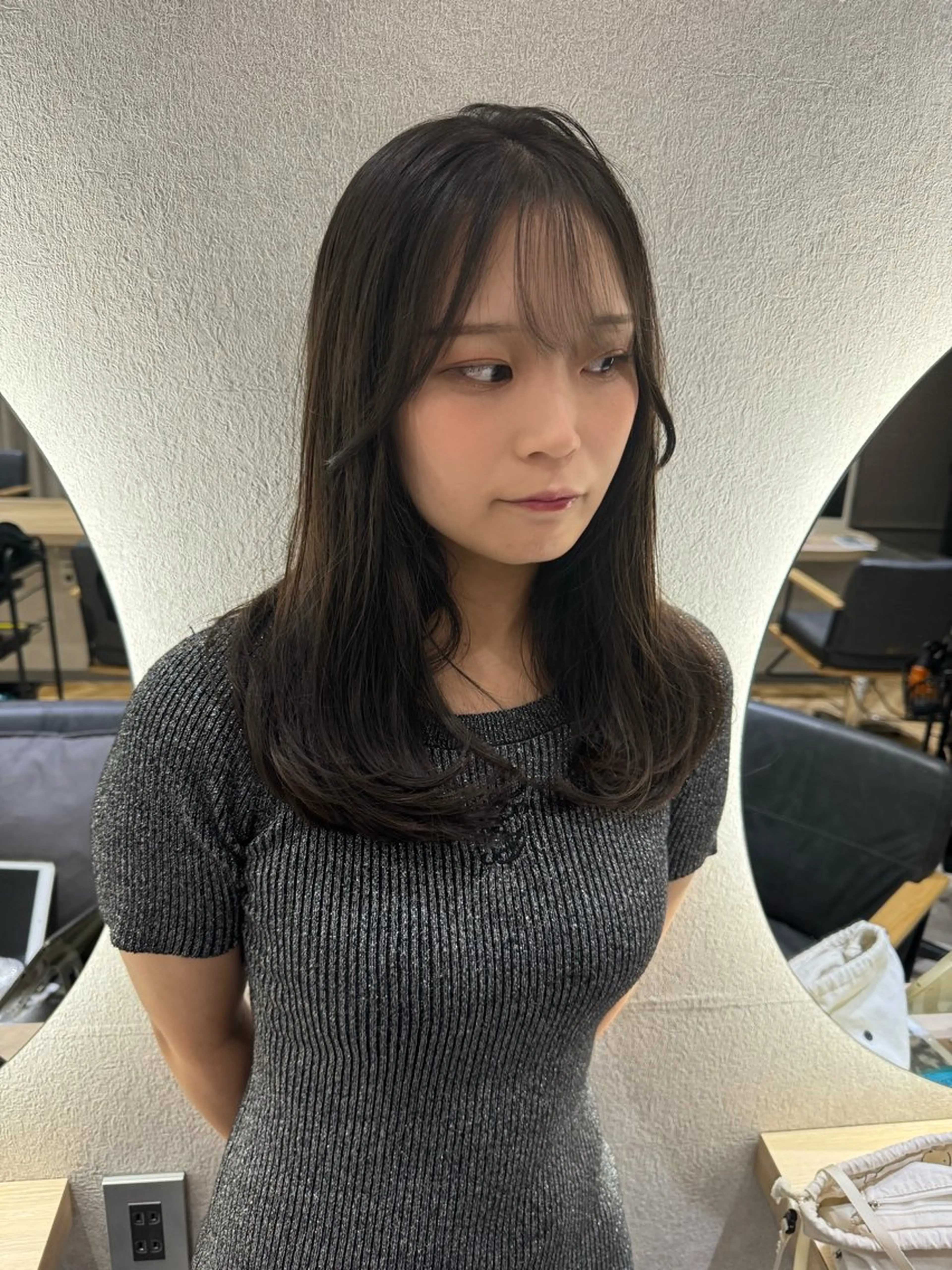 ミディアム 顔周りカット レイヤーカット カット トリートメント 透明感カラー ボブ ミディアム 齊木勇人のヘアスタイル