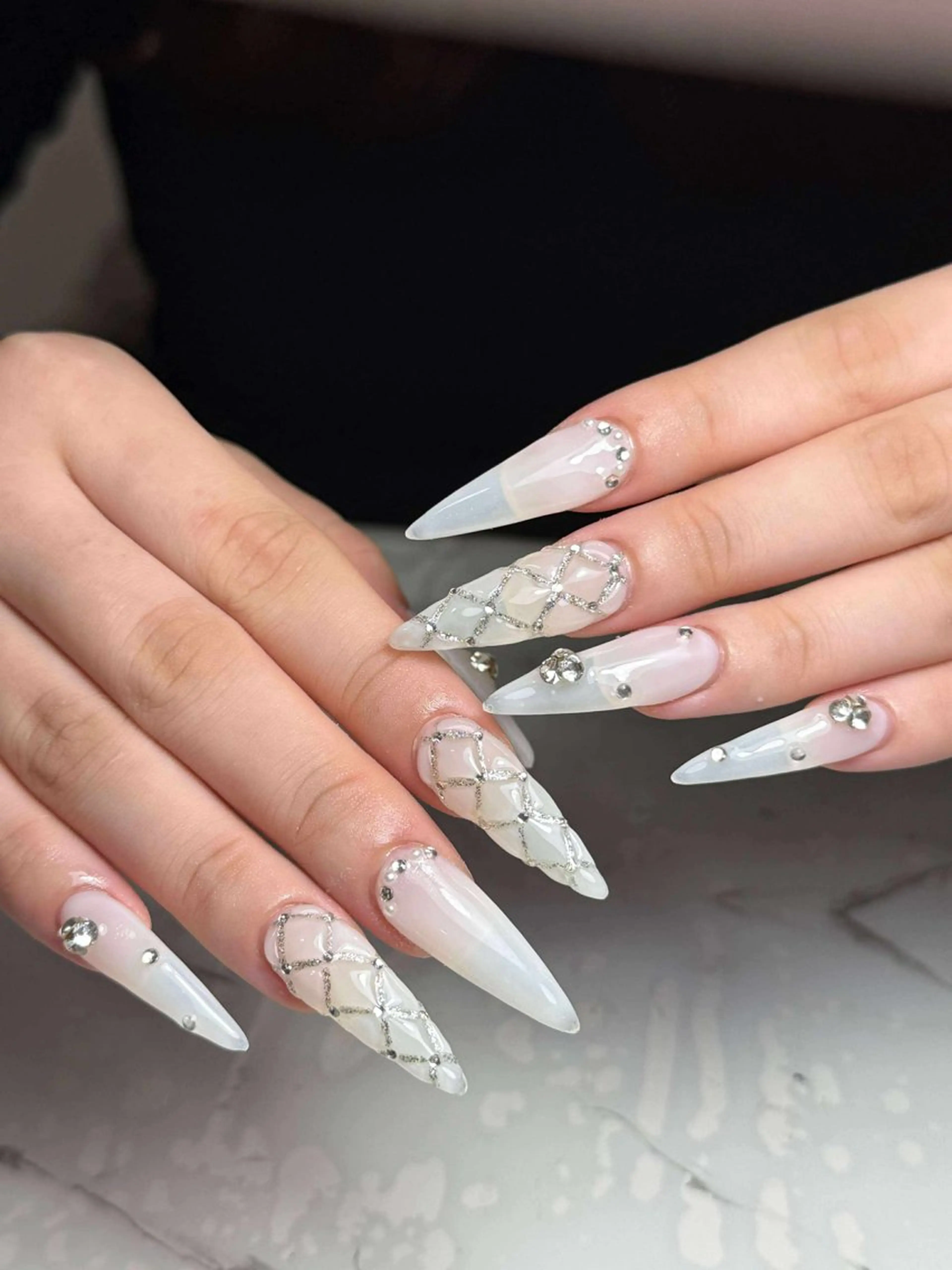 ネイル ハンドネイル ユリ🎀長さだし/ パラジェル/持ち込みのネイルデザイン