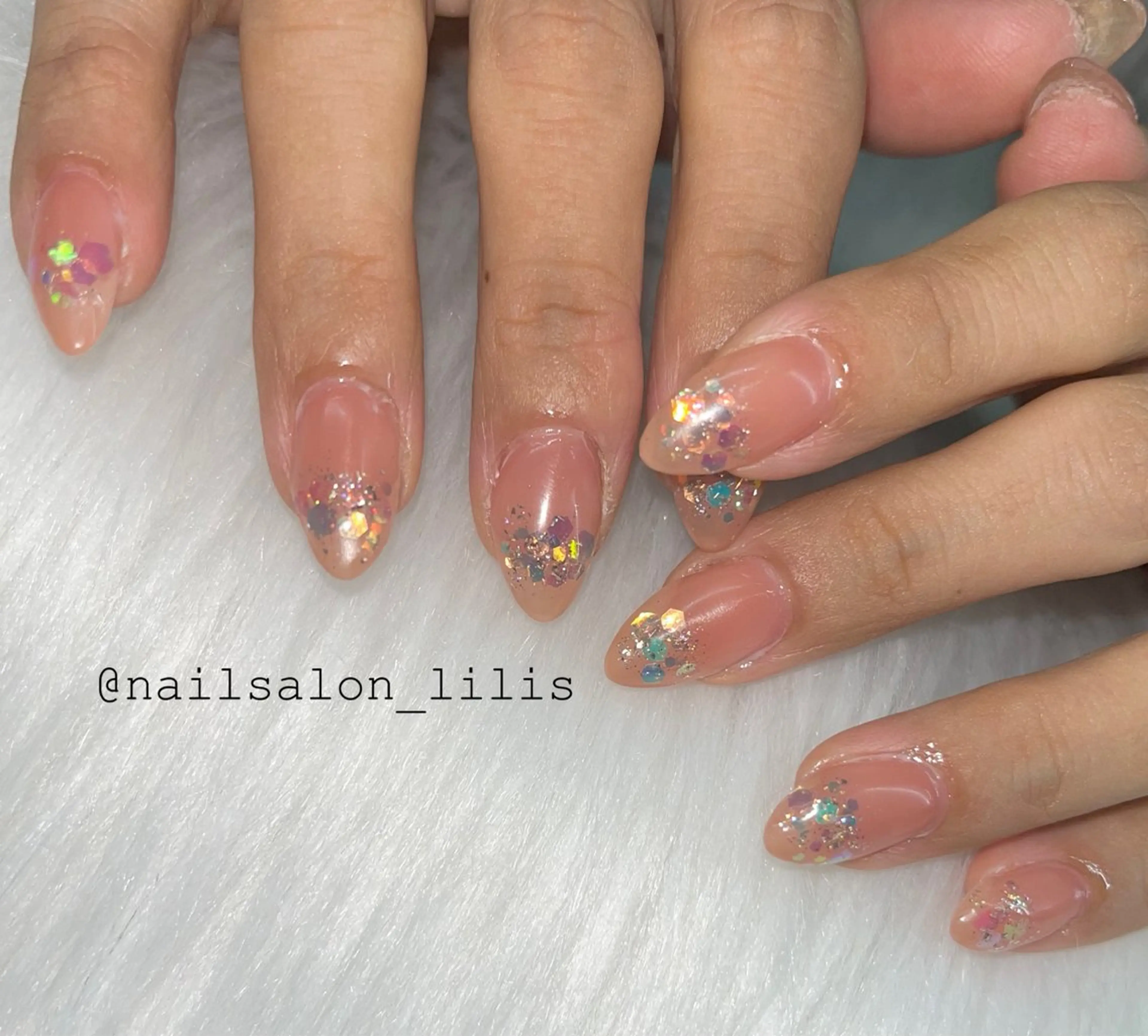 ネイル チークネイル ハンドネイル nailsalon lilis所属・nailsalon Lilisのネイルデザイン