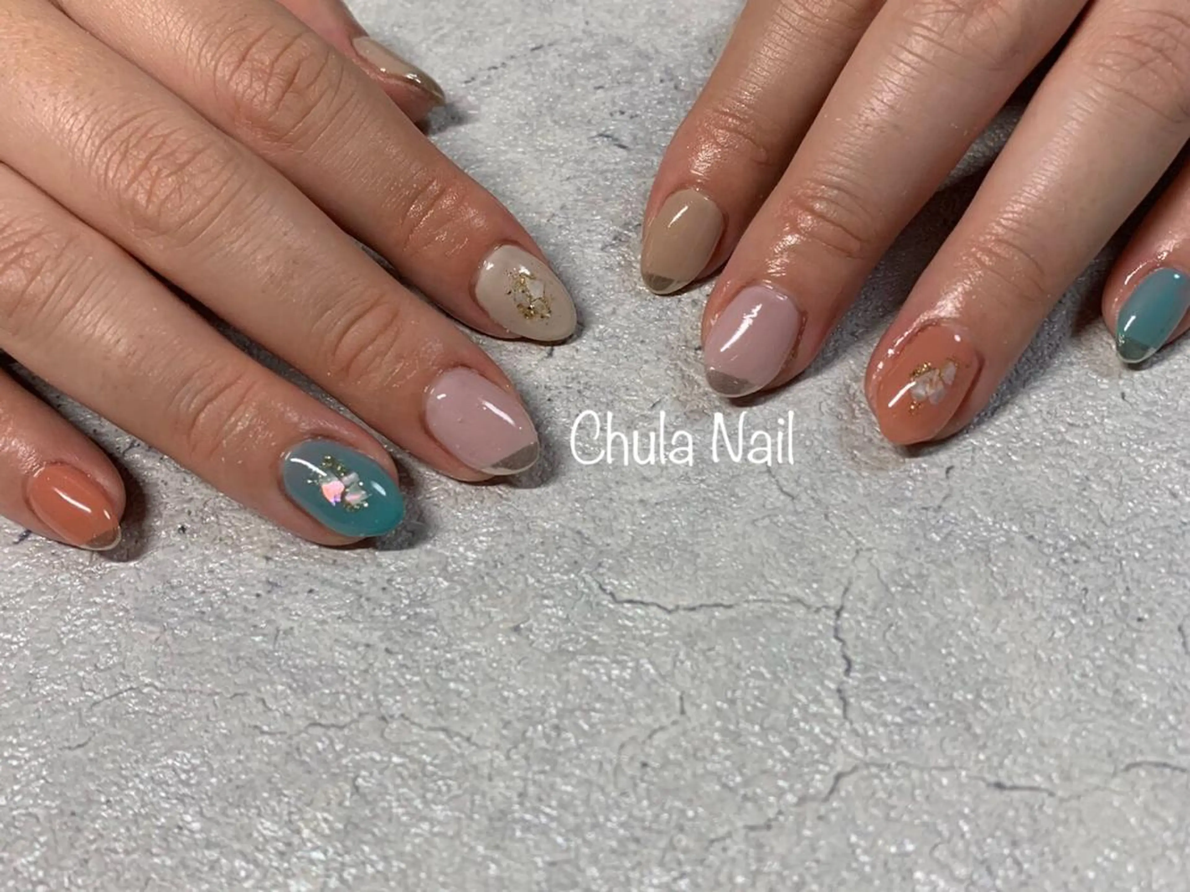 ネイル ミラーネイル ハンドネイル ëmma nail_ by chulaのネイルデザイン