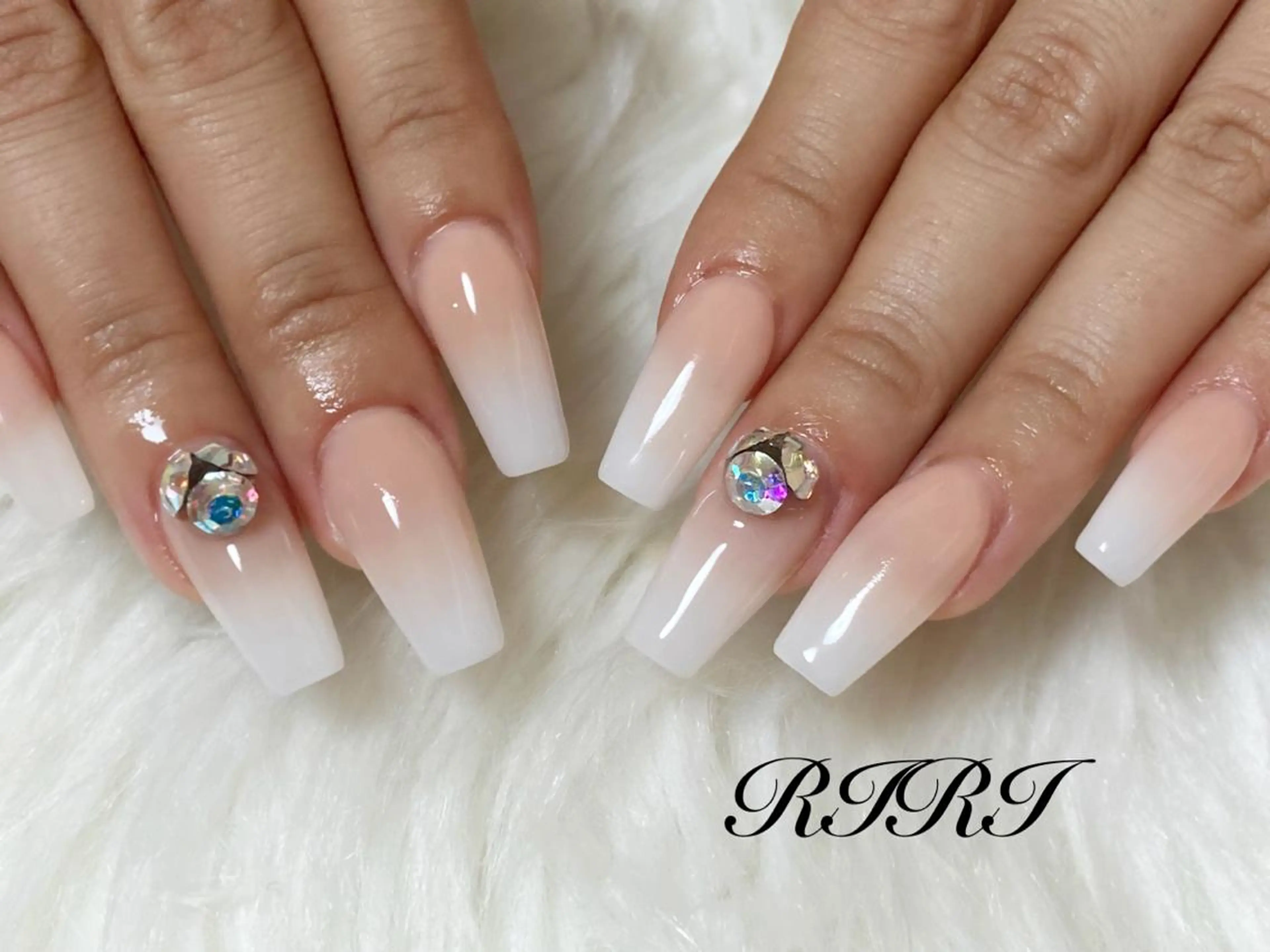 ネイル ハンドネイル riri オーナーのネイルデザイン