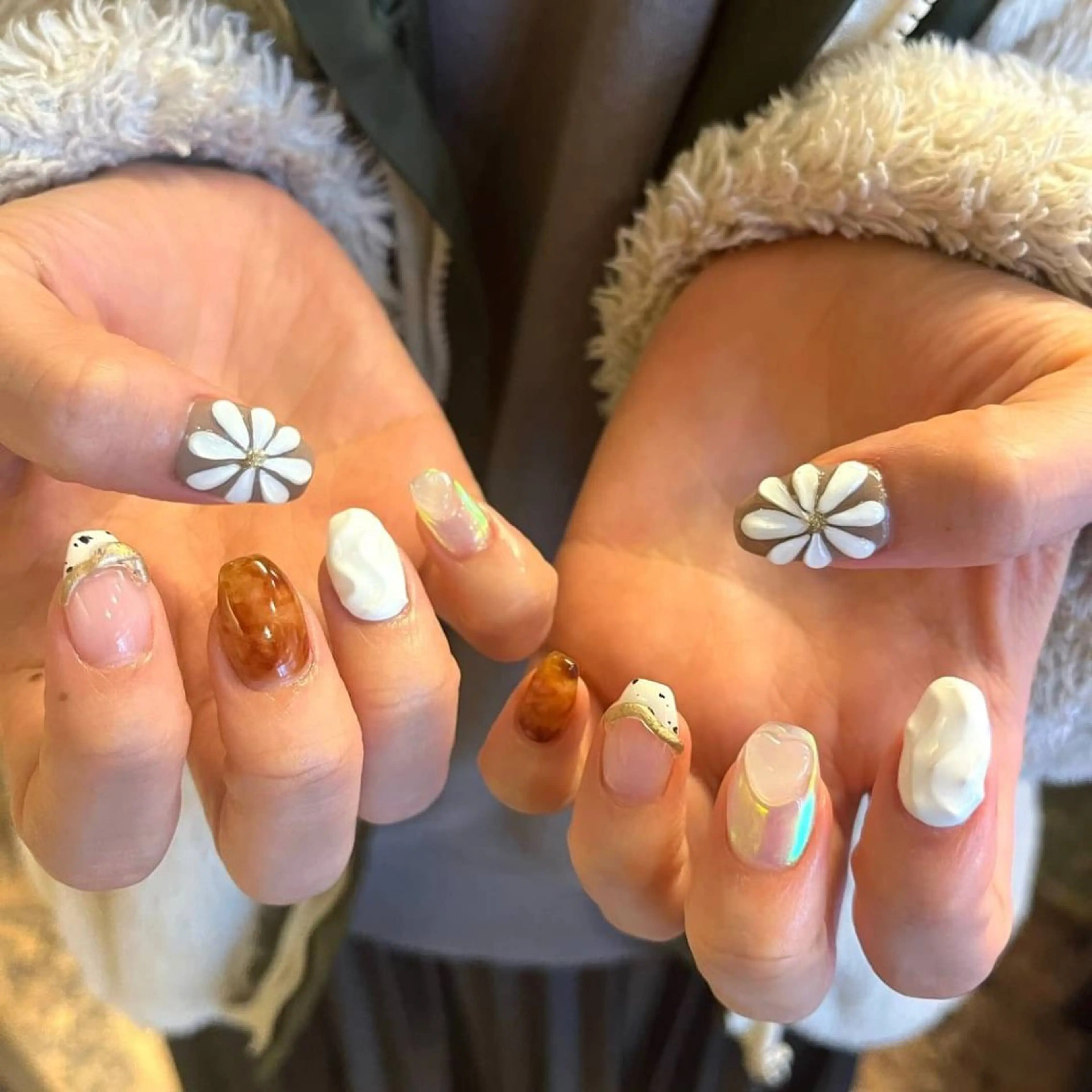 ネイル リンパ／美肌小顔専門サロンLiLi所属・Sakai Airiのネイルデザイン