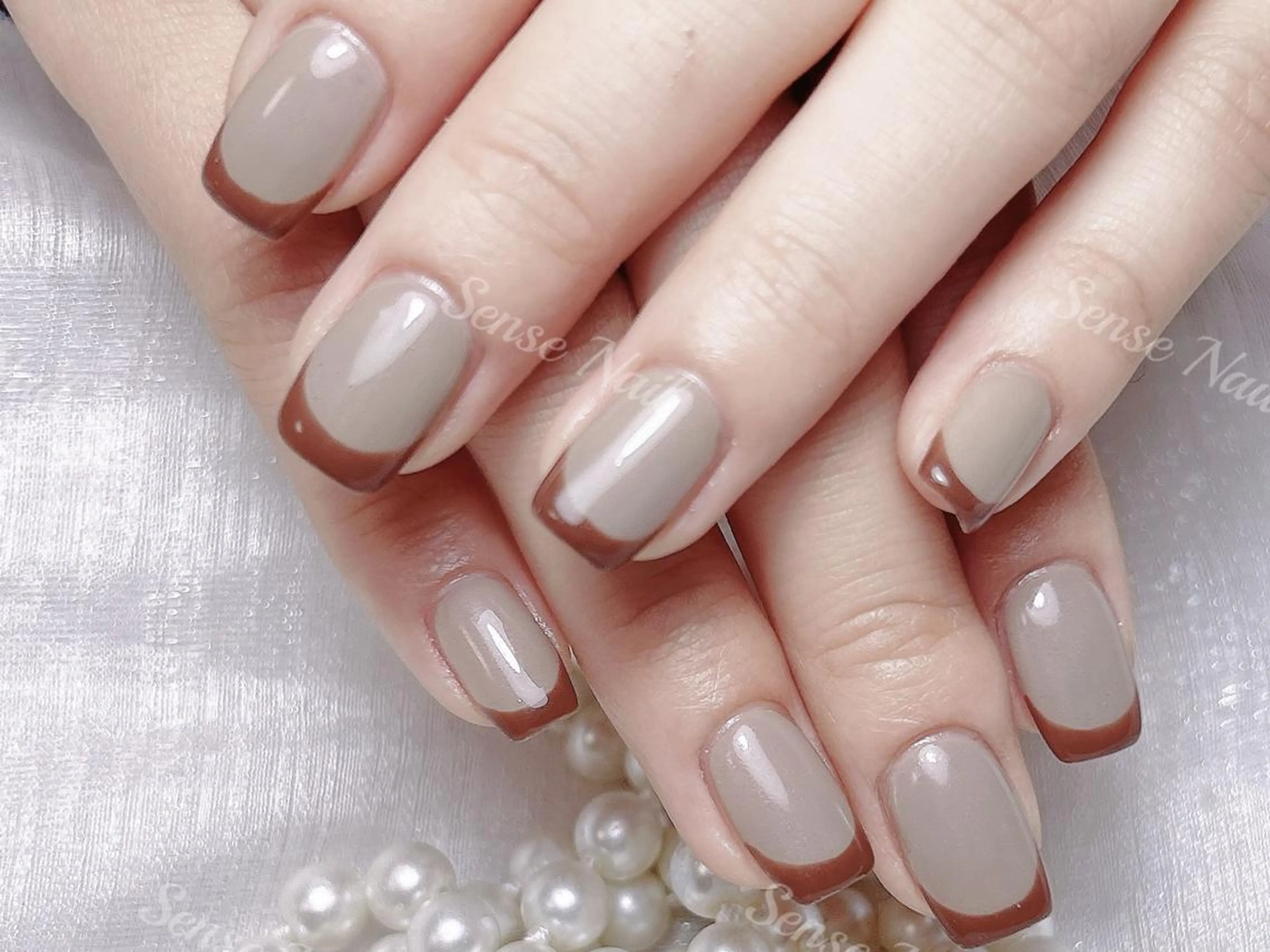 ネイル ハンドネイル ハンドケア Queening 🦋のネイルデザイン