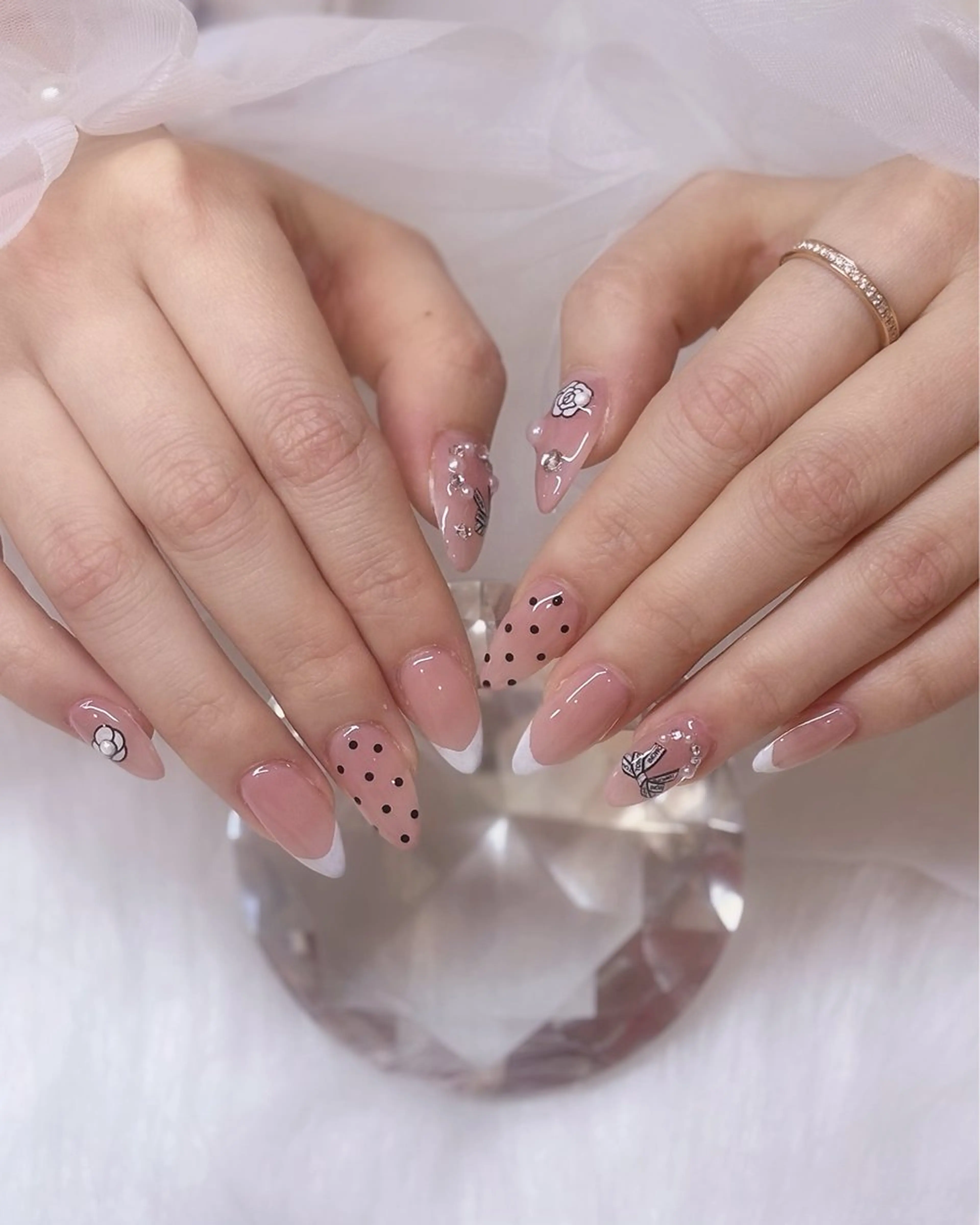 ネイル ハンドネイル La chouchou所属・透明感/フィルイン/ 亀戸5分ラシュシュのネイルデザイン