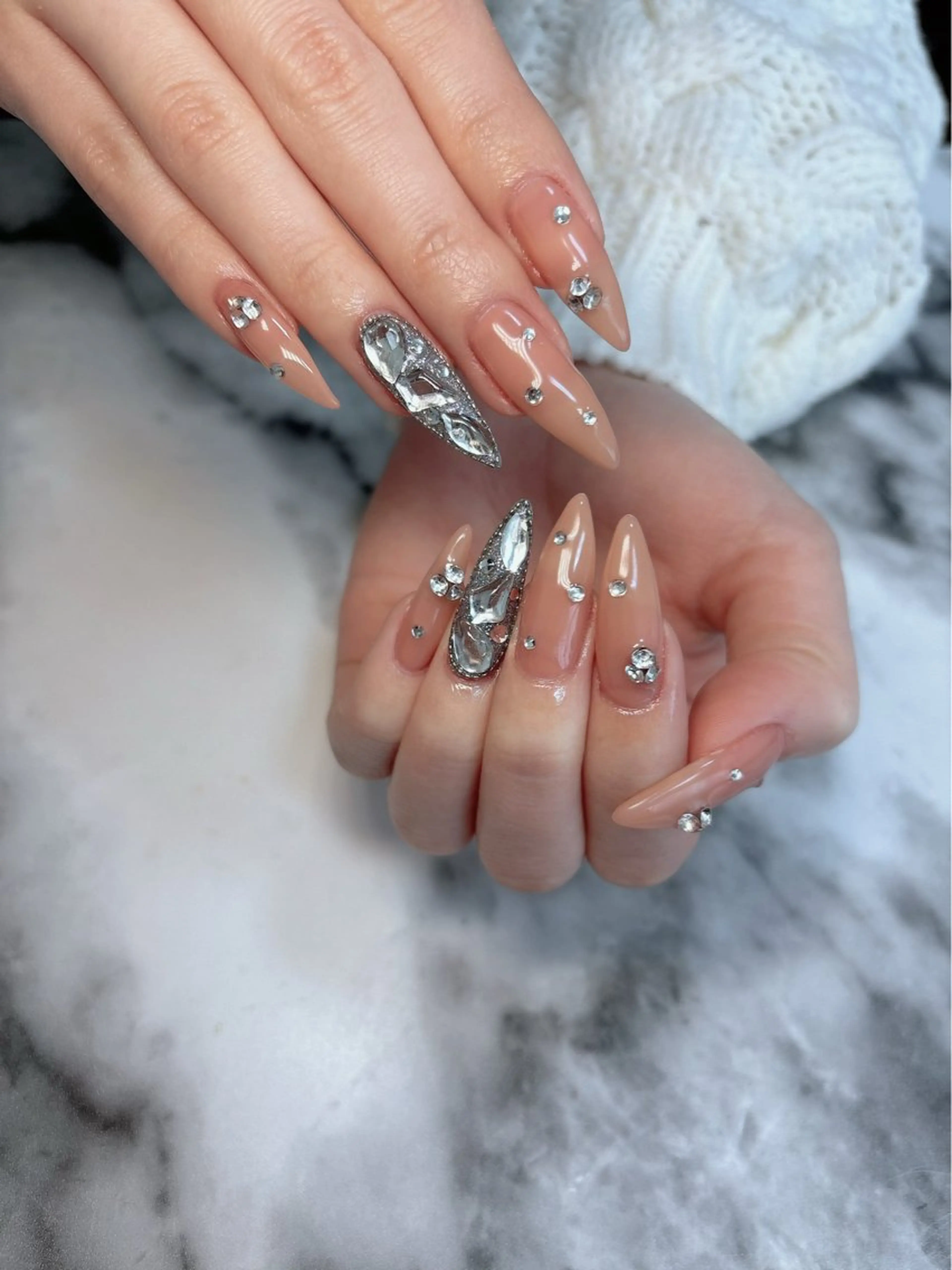 ネイル ロングネイル ハンドネイル salon de belnetta所属・kayo 💅のネイルデザイン