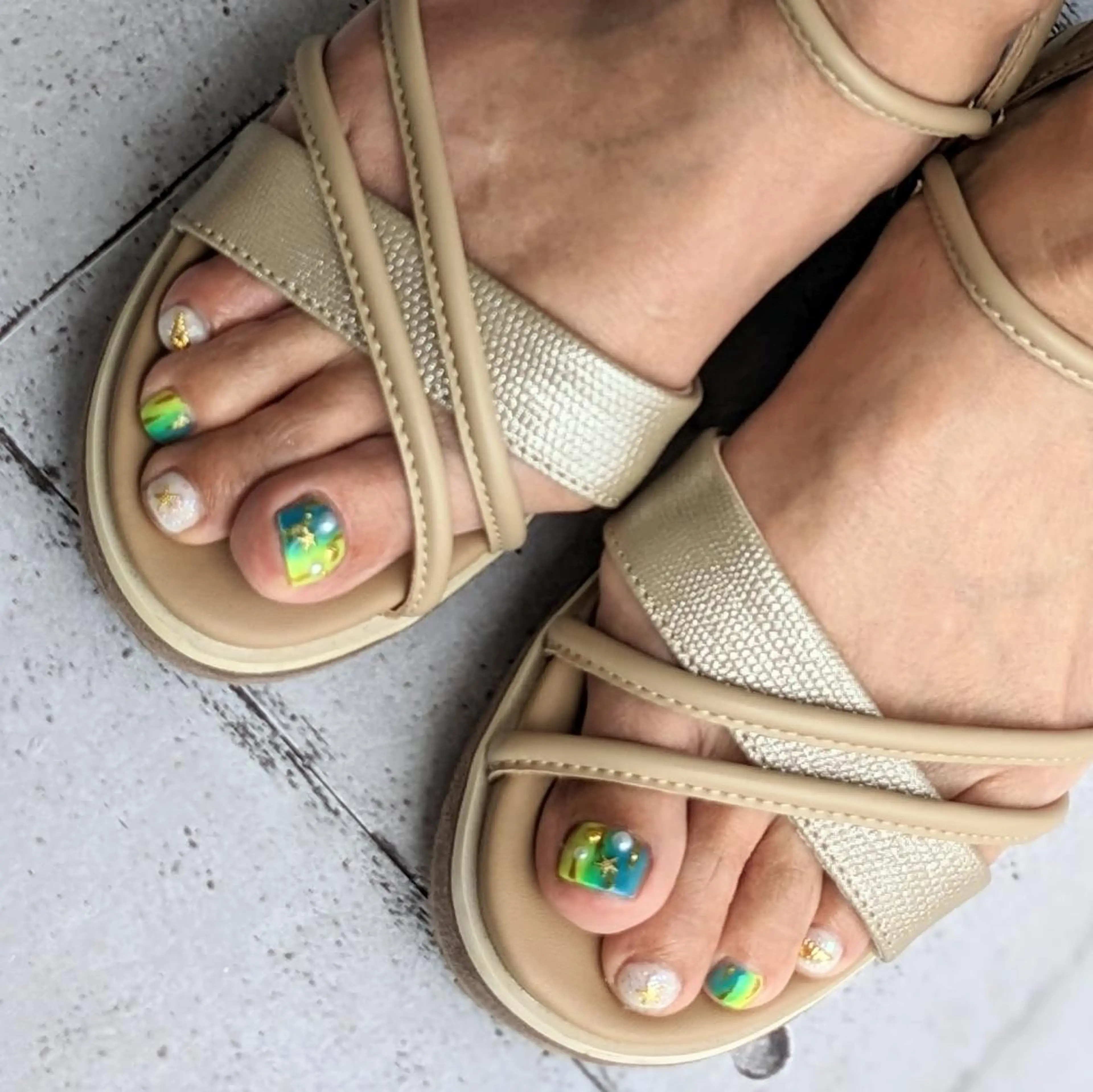 ネイル フットネイル ネイルサロンベルティ .keikoのネイルデザイン