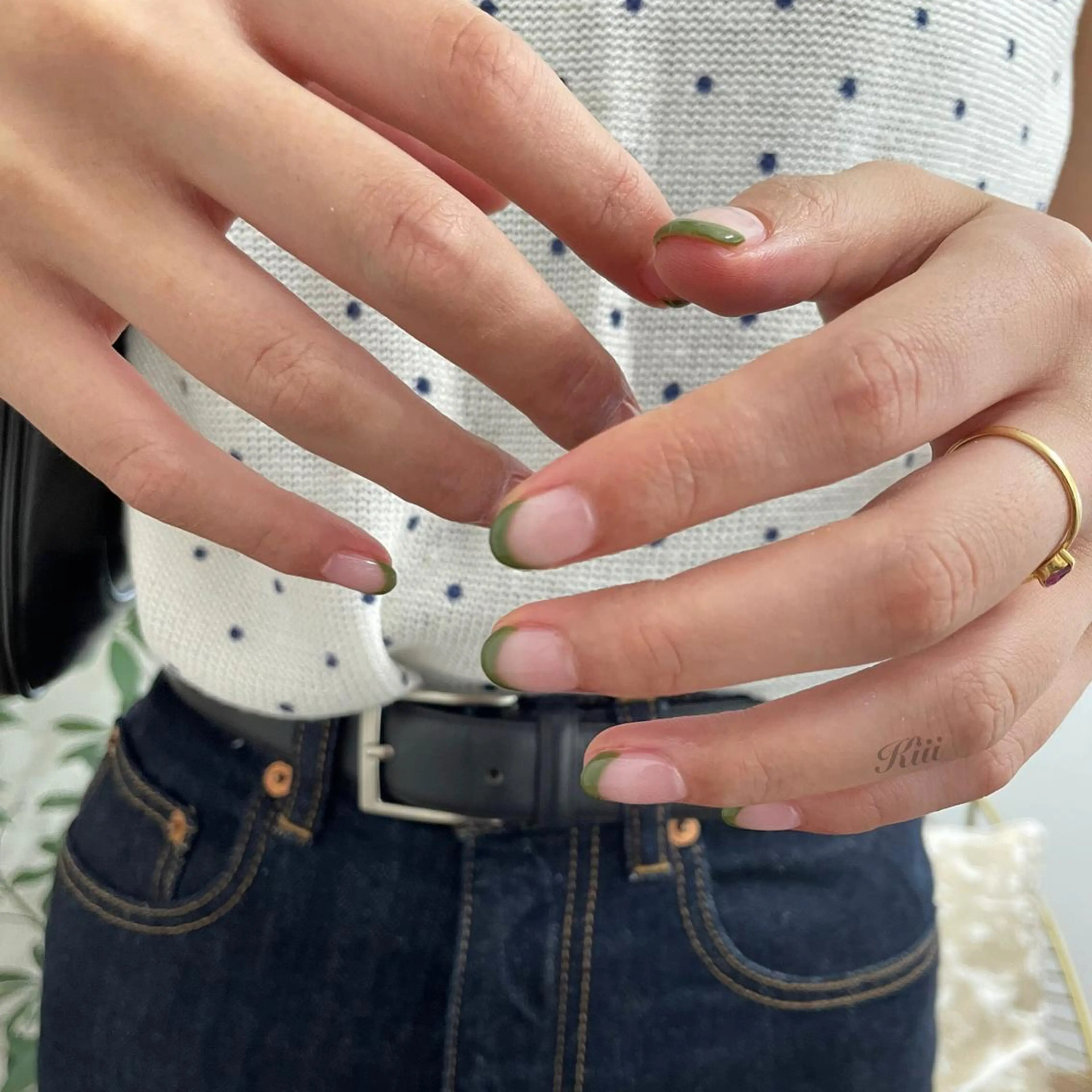 ネイル フレンチネイル ハンドネイル フットネイル kiii.__ ✴︎*のネイルデザイン