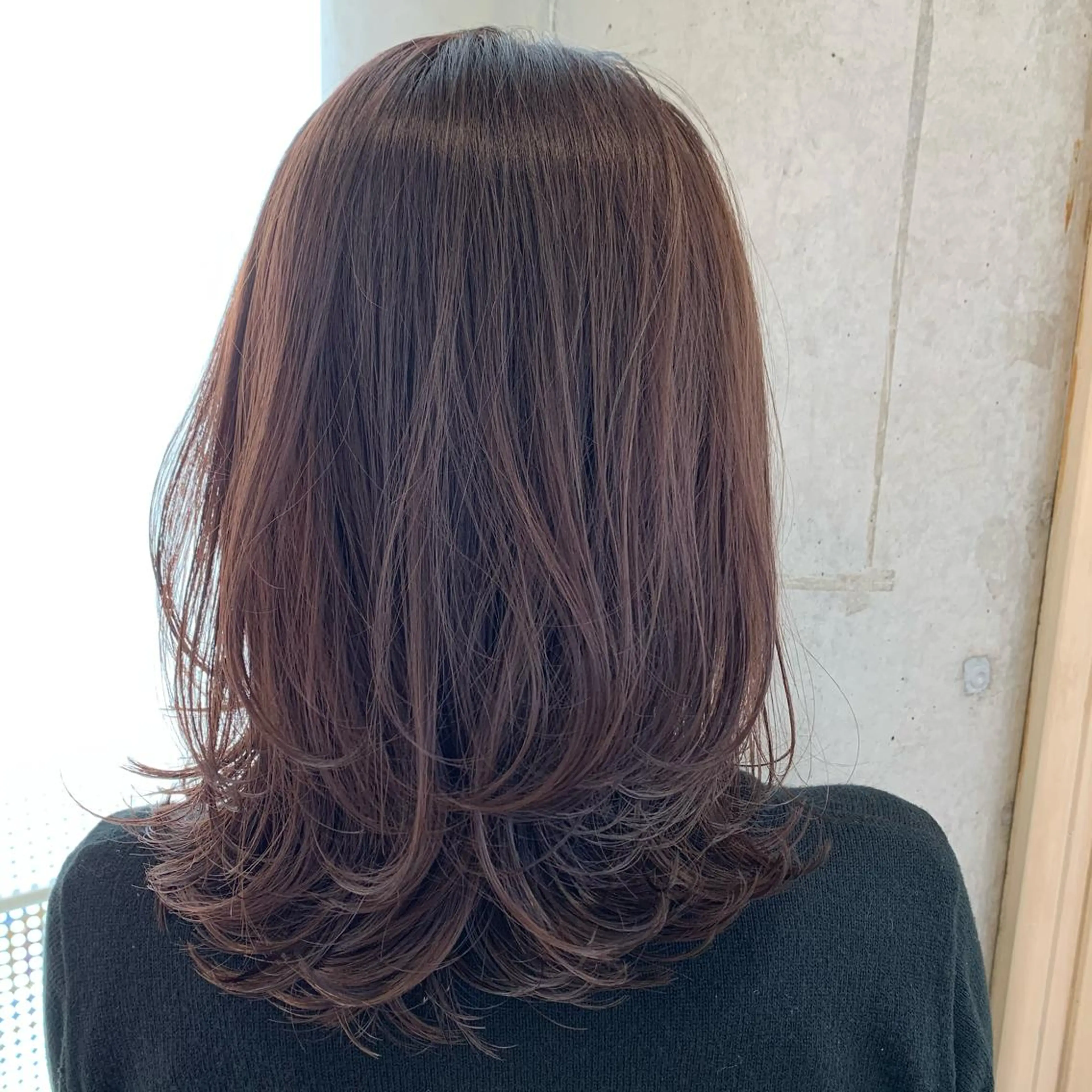 セミロング カラー サソウ ユリエ🥥のヘアスタイル