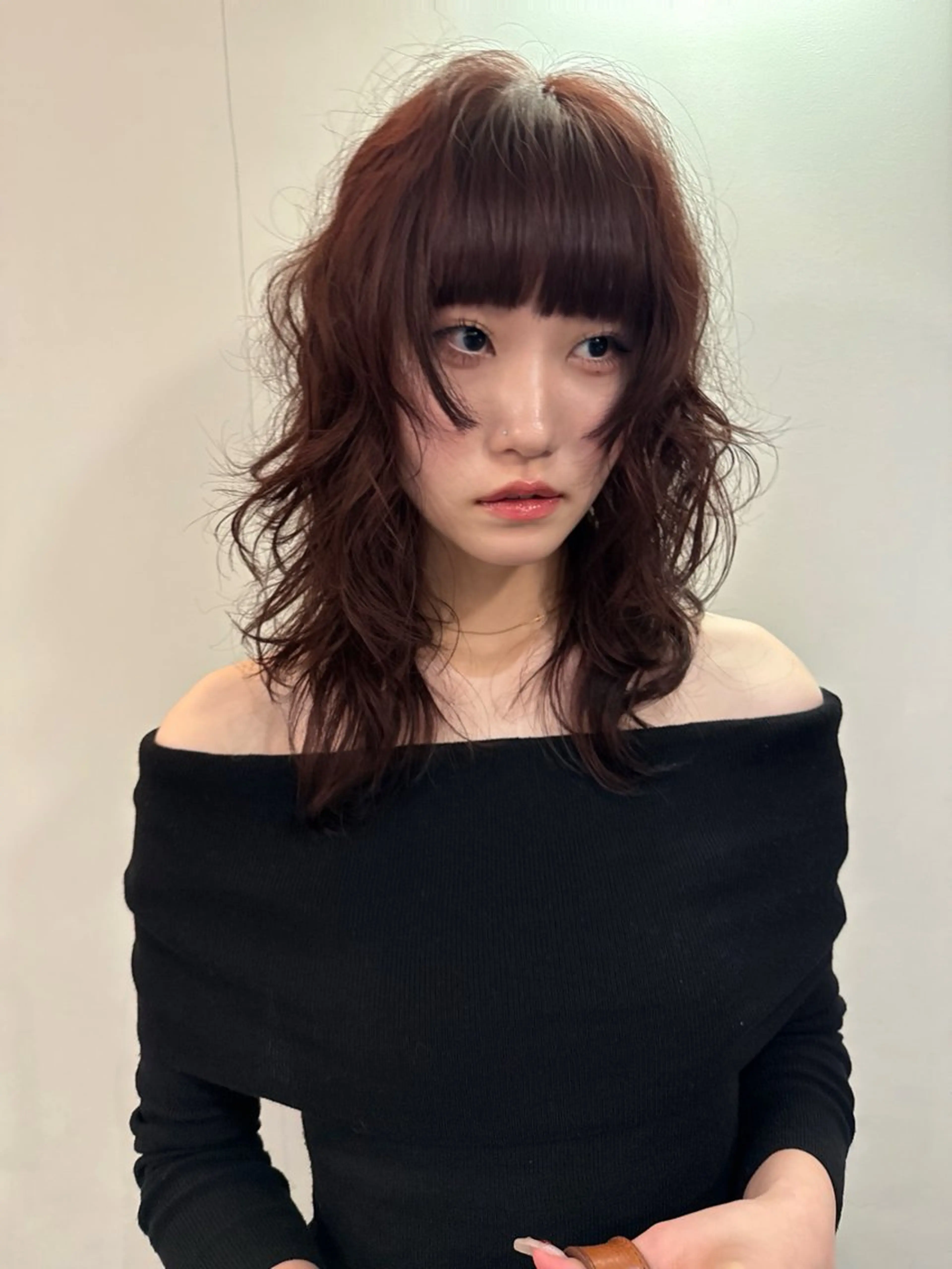 ミディアム ミディアムパーマ ハイレイヤー レイヤーカット カット パーマ レイヤーカット\ウル フ　chinatsuのヘアスタイル