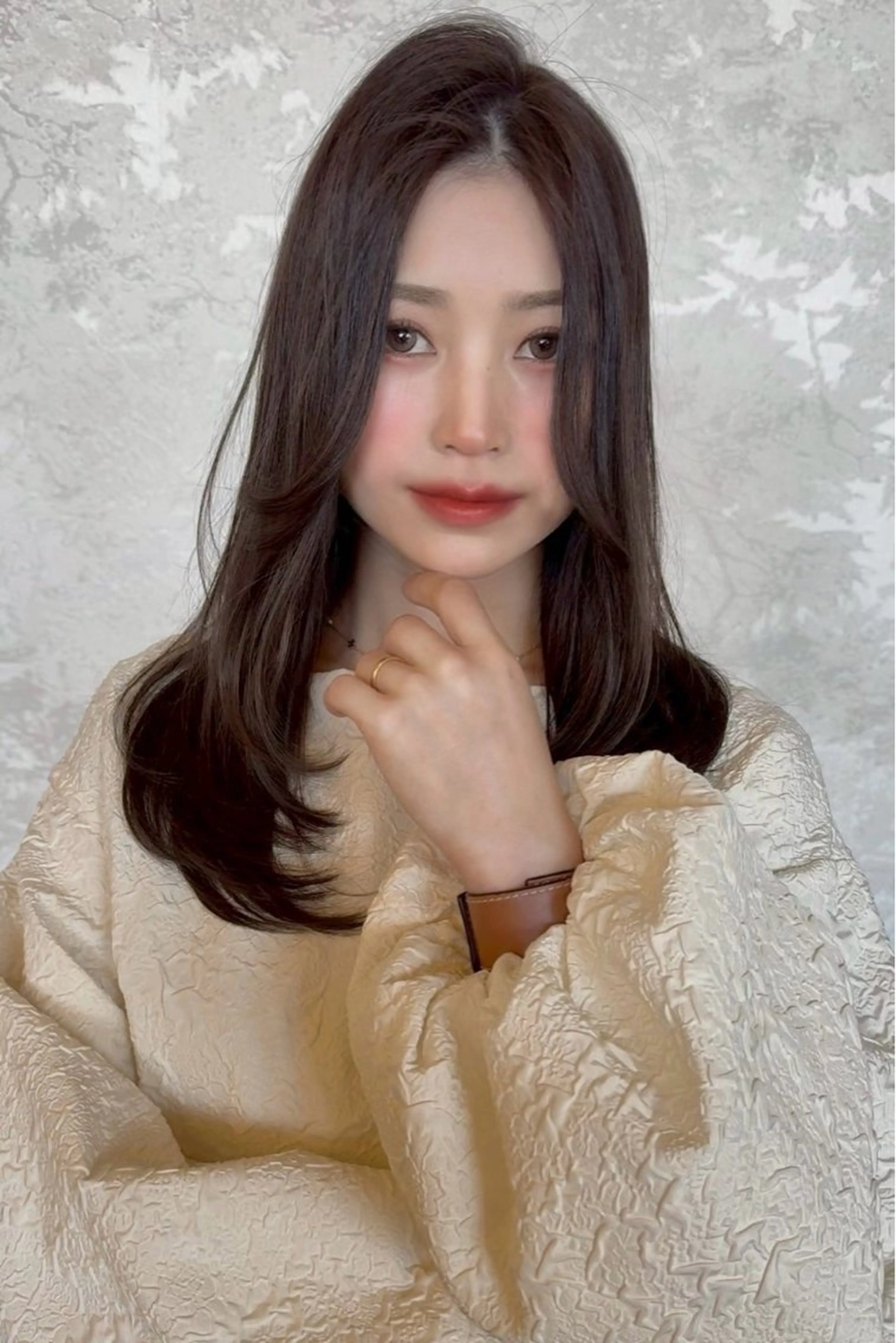 セミロング カラー ヘアアレンジ 透明感カラー ハッシュカット 髪質改善 韓国風ヘア レイヤーカット カット ヘアカラー トリートメント 韓国レイヤーカット★ 小林大樹のヘアスタイル