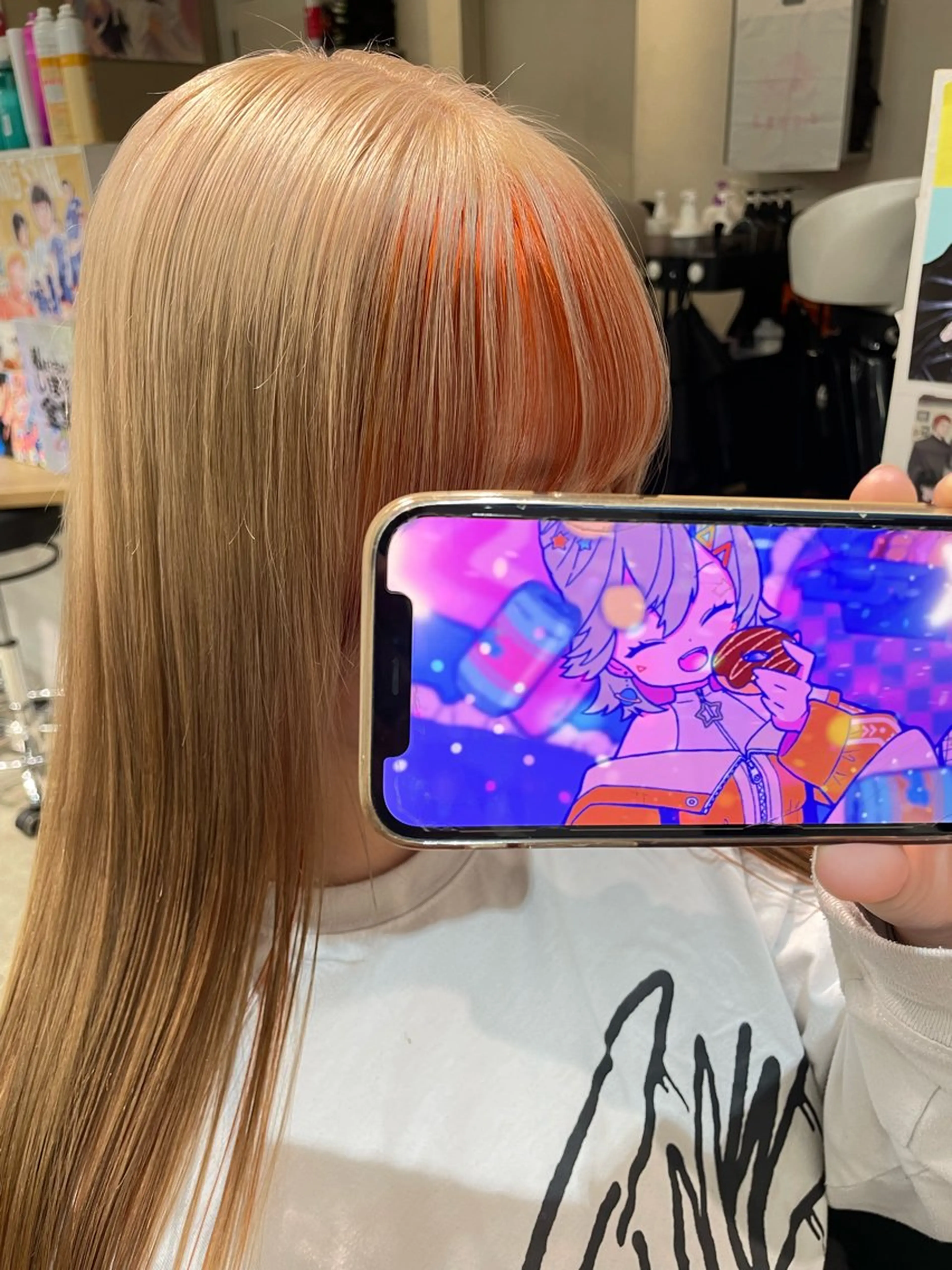 セミロング カラー ベージュカラー ブリーチ ケアブリーチ インナーカラー オレンジ ヘアカラー トリートメント インナーカラー/推し ウルフ/アニメカラーのヘアスタイル