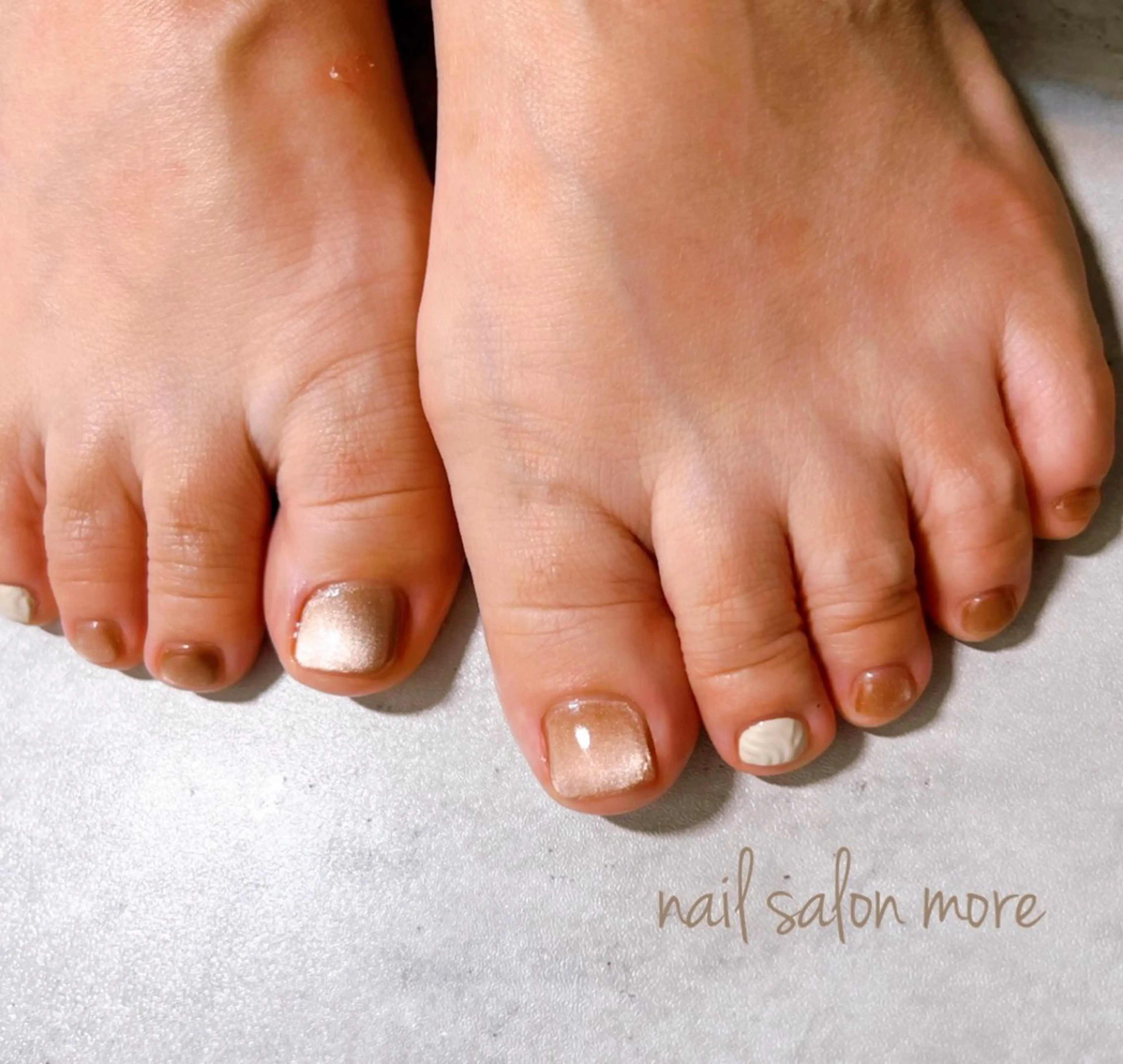 ♡期間限定キャンペーン♡オフ込み親指アート(親指以外ワンカラー/ラメ/マグネット)の写真