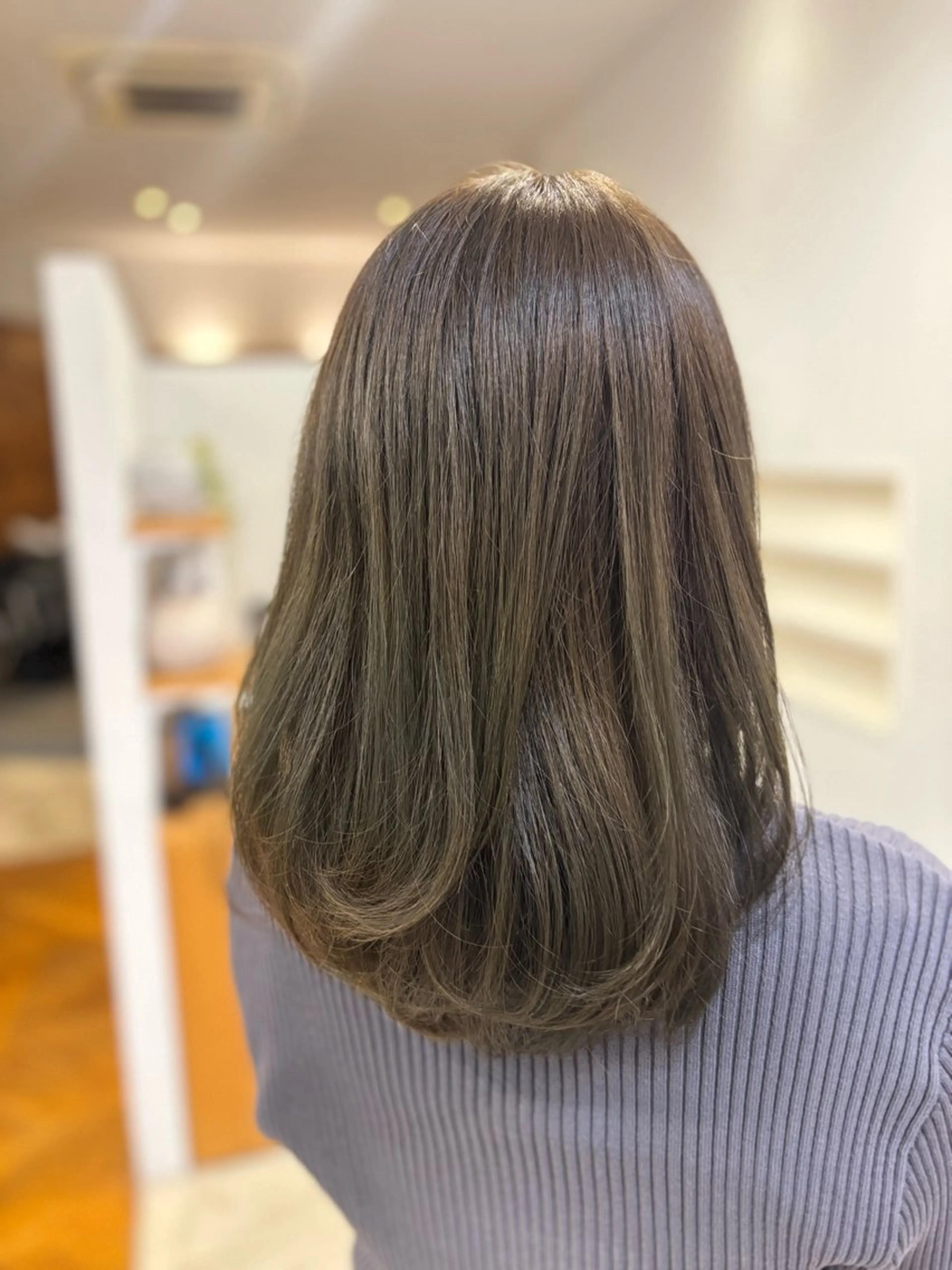 ミディアム カラー ミディアムレイヤー ベージュカラー ブリーチ 透明感カラー ブリーチなしカラー カット ヘアカラー トリートメント カノエ小郡/髪質改善 /小野　静水のヘアスタイル