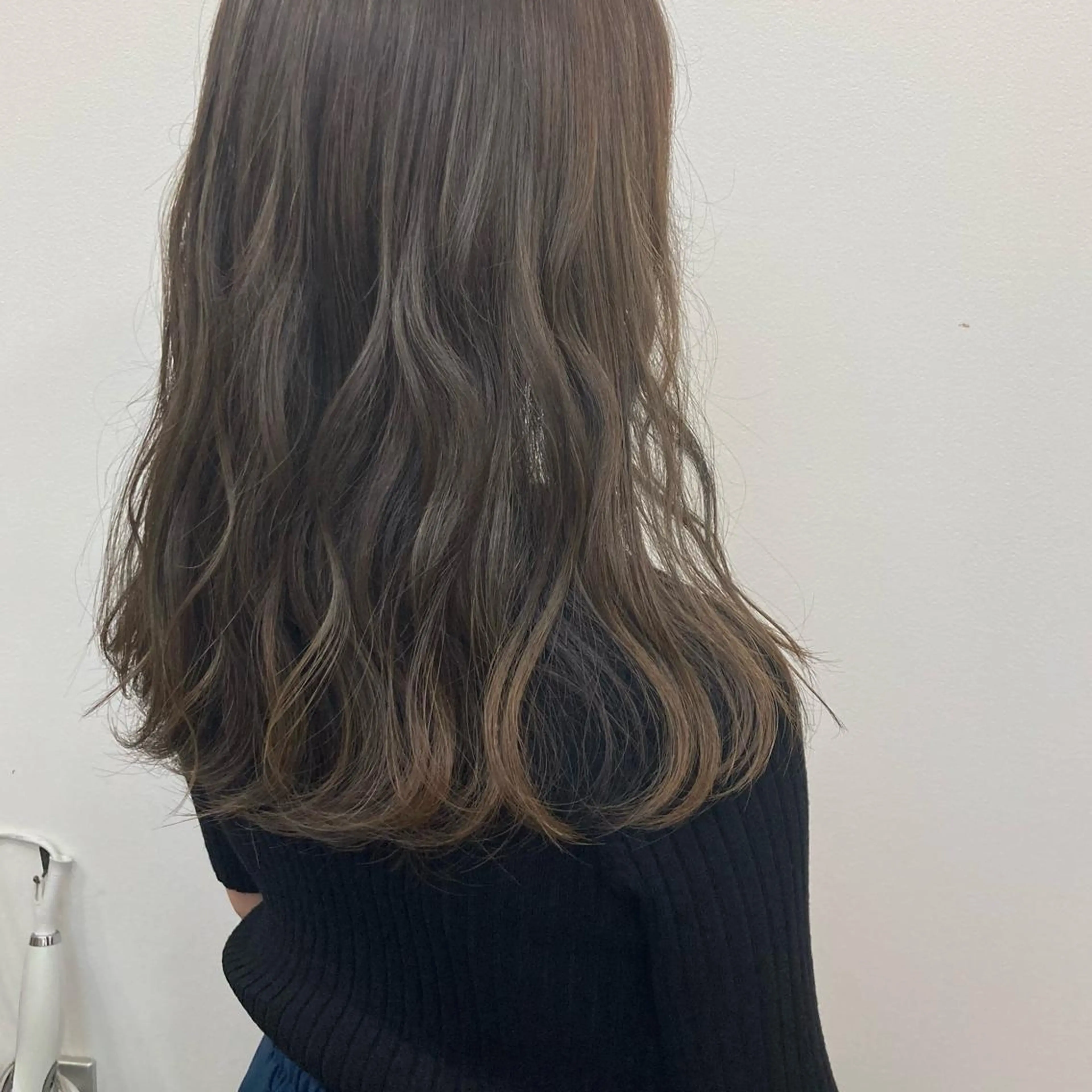 セミロング カラー グレージュ ヘアカラー 透明感カラー🫧 nanohaのヘアスタイル